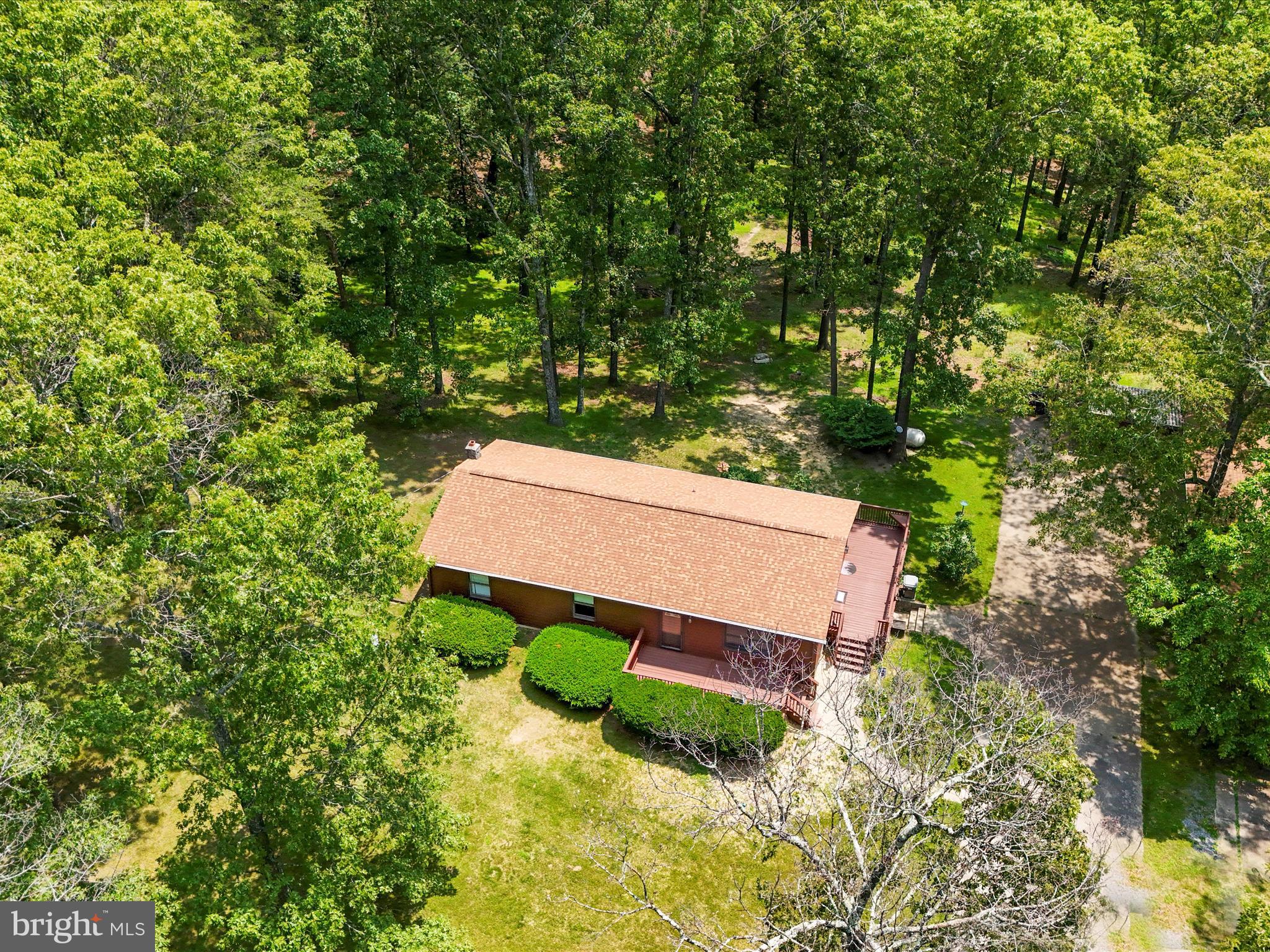 PARKS HOLLOW - Residential