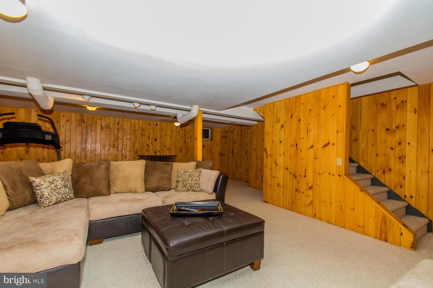 ULMSTEAD GARDENS - Residential