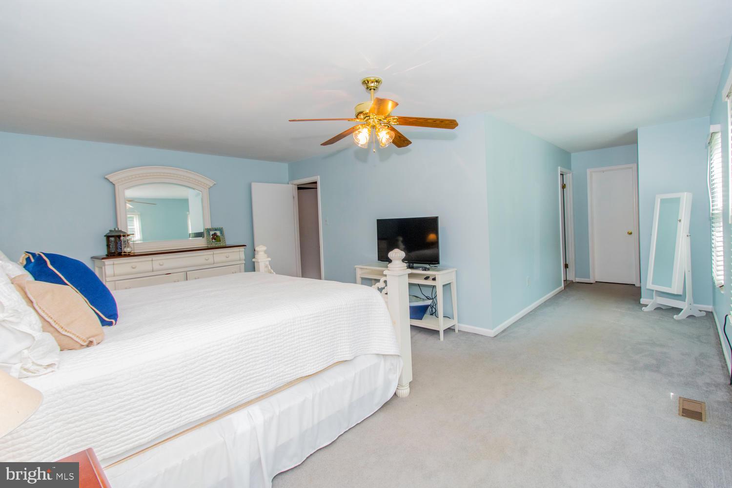 ULMSTEAD GARDENS - Residential