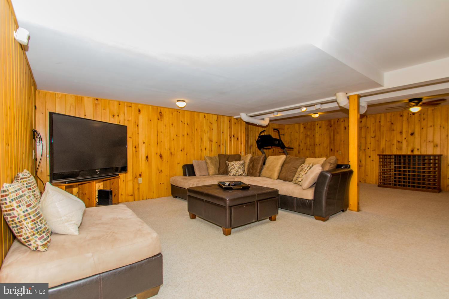 ULMSTEAD GARDENS - Residential