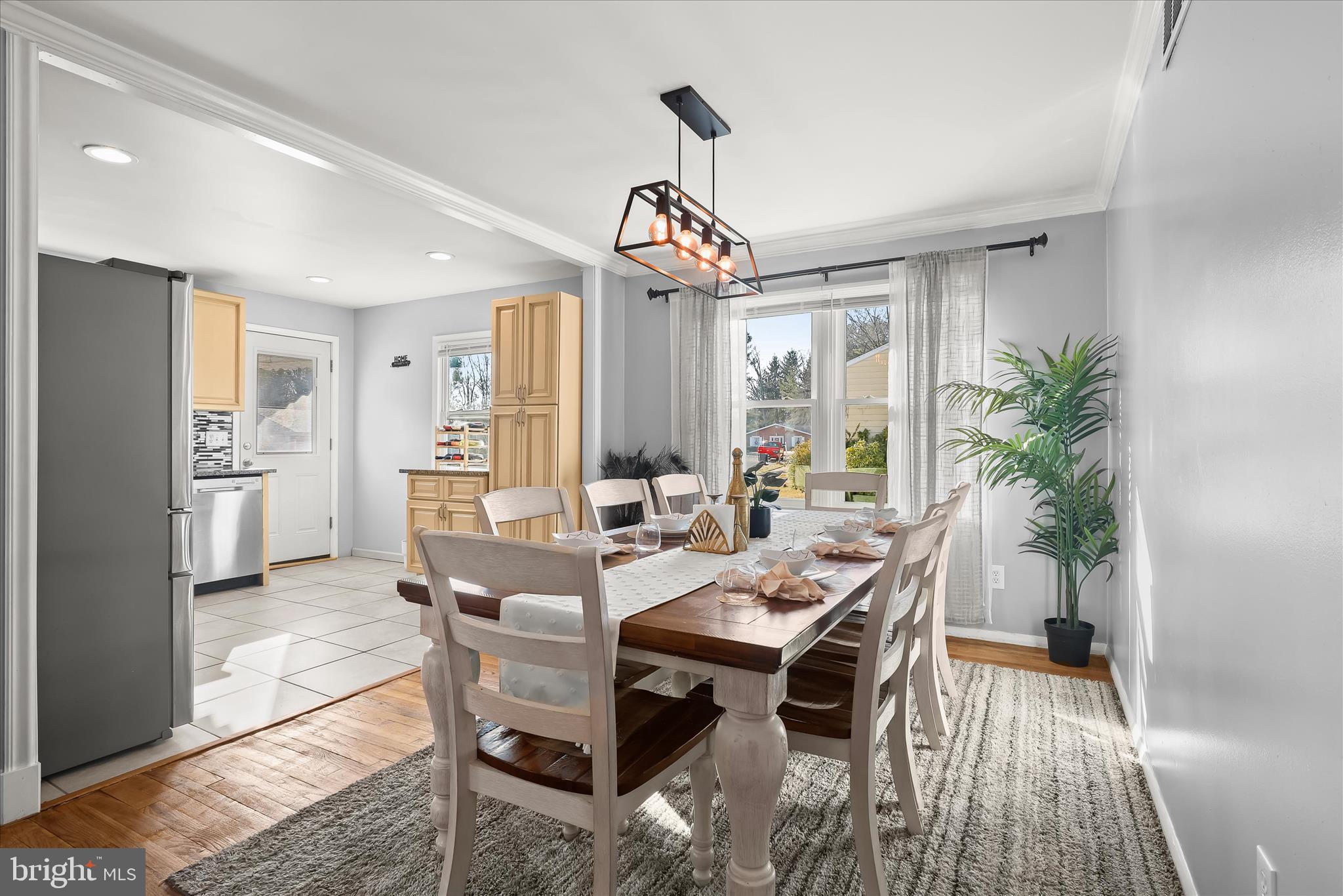 SILVER GATE - Residential