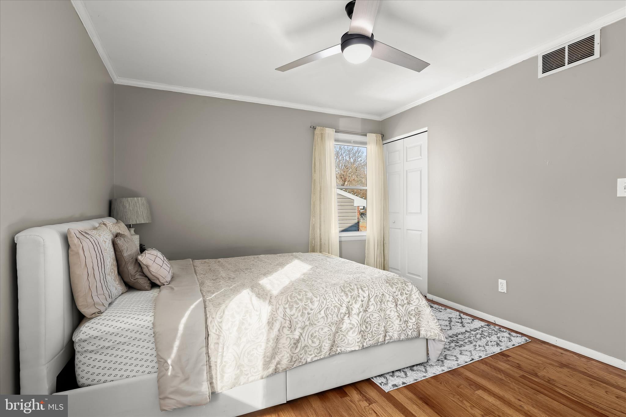 SILVER GATE - Residential