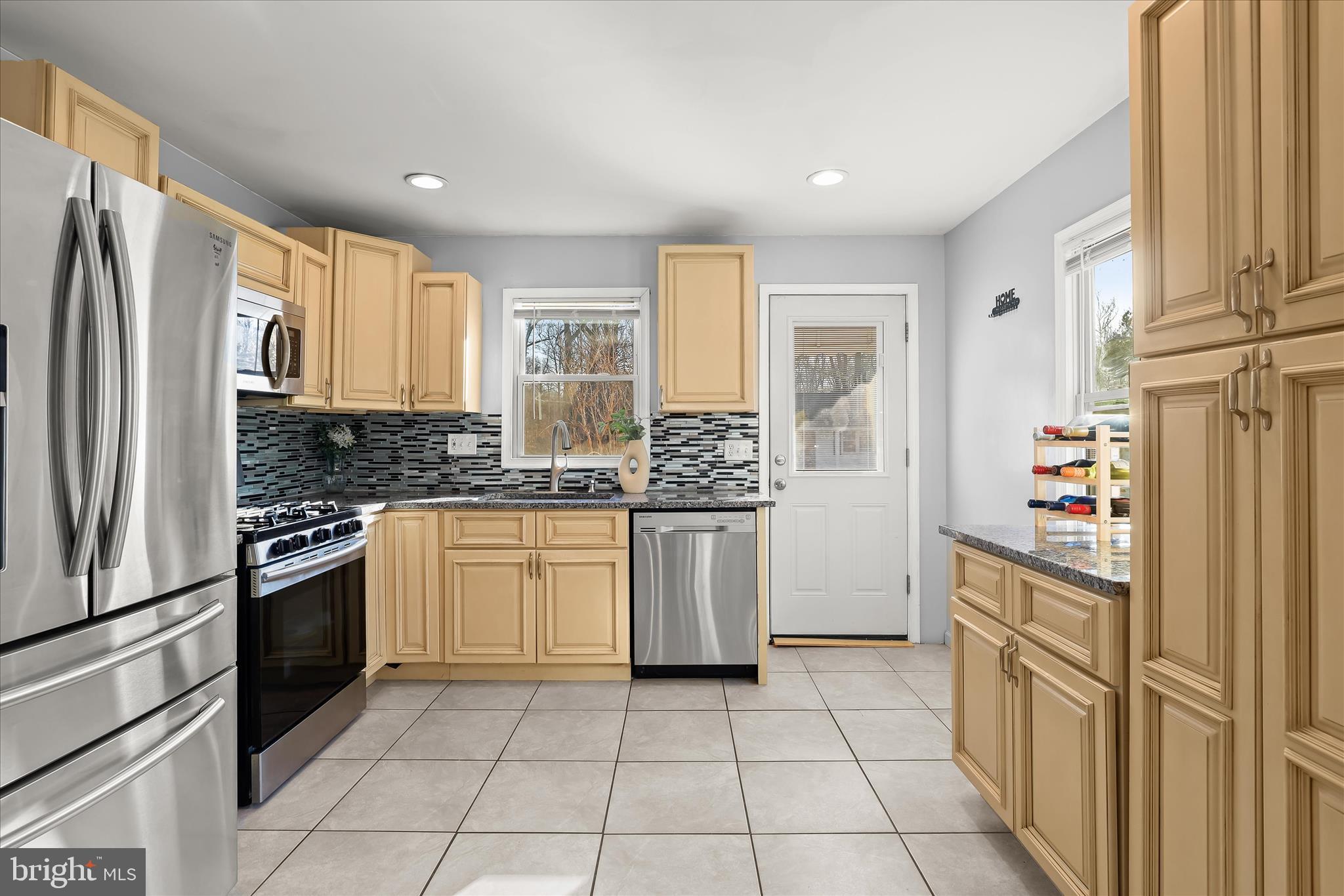 SILVER GATE - Residential