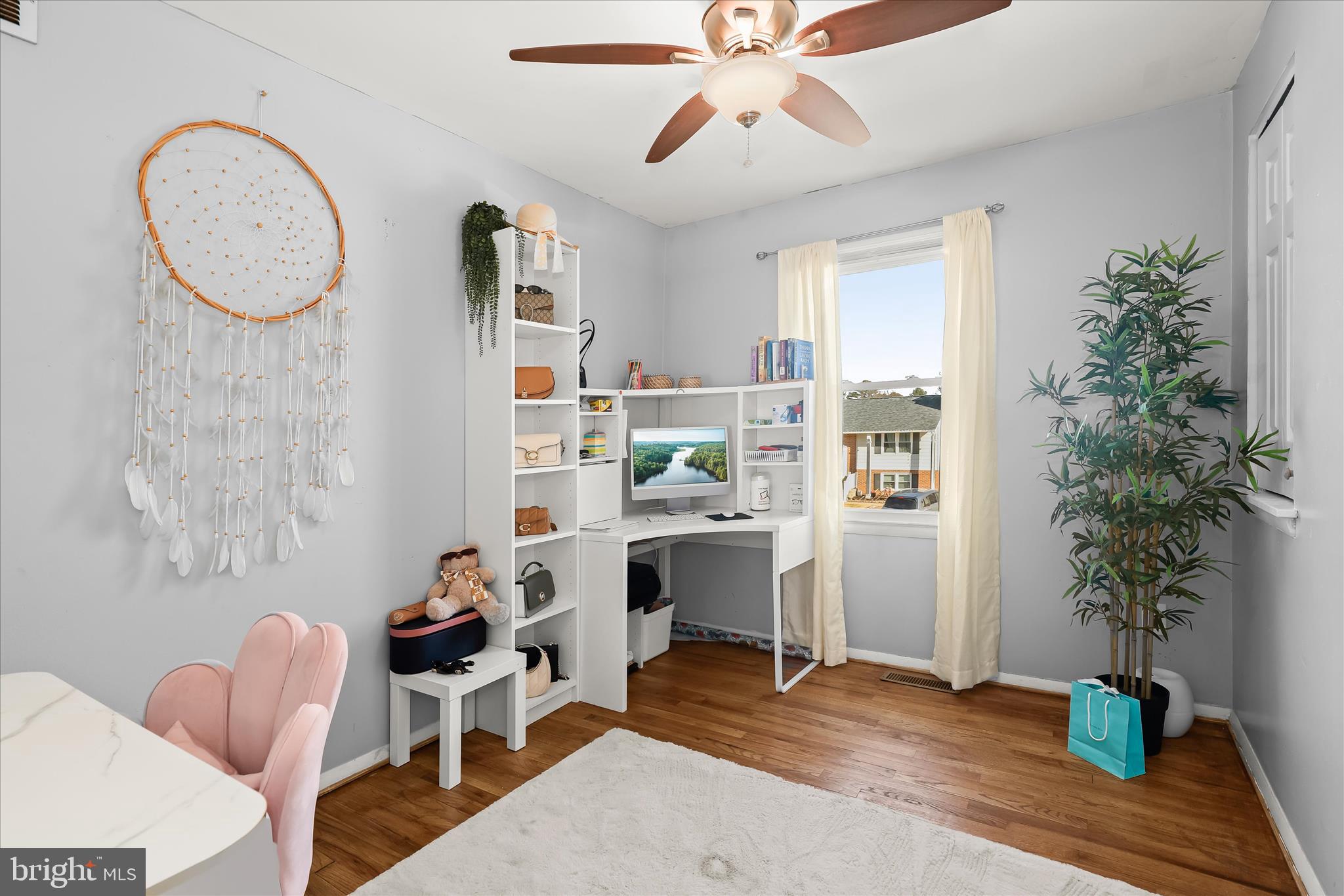 SILVER GATE - Residential