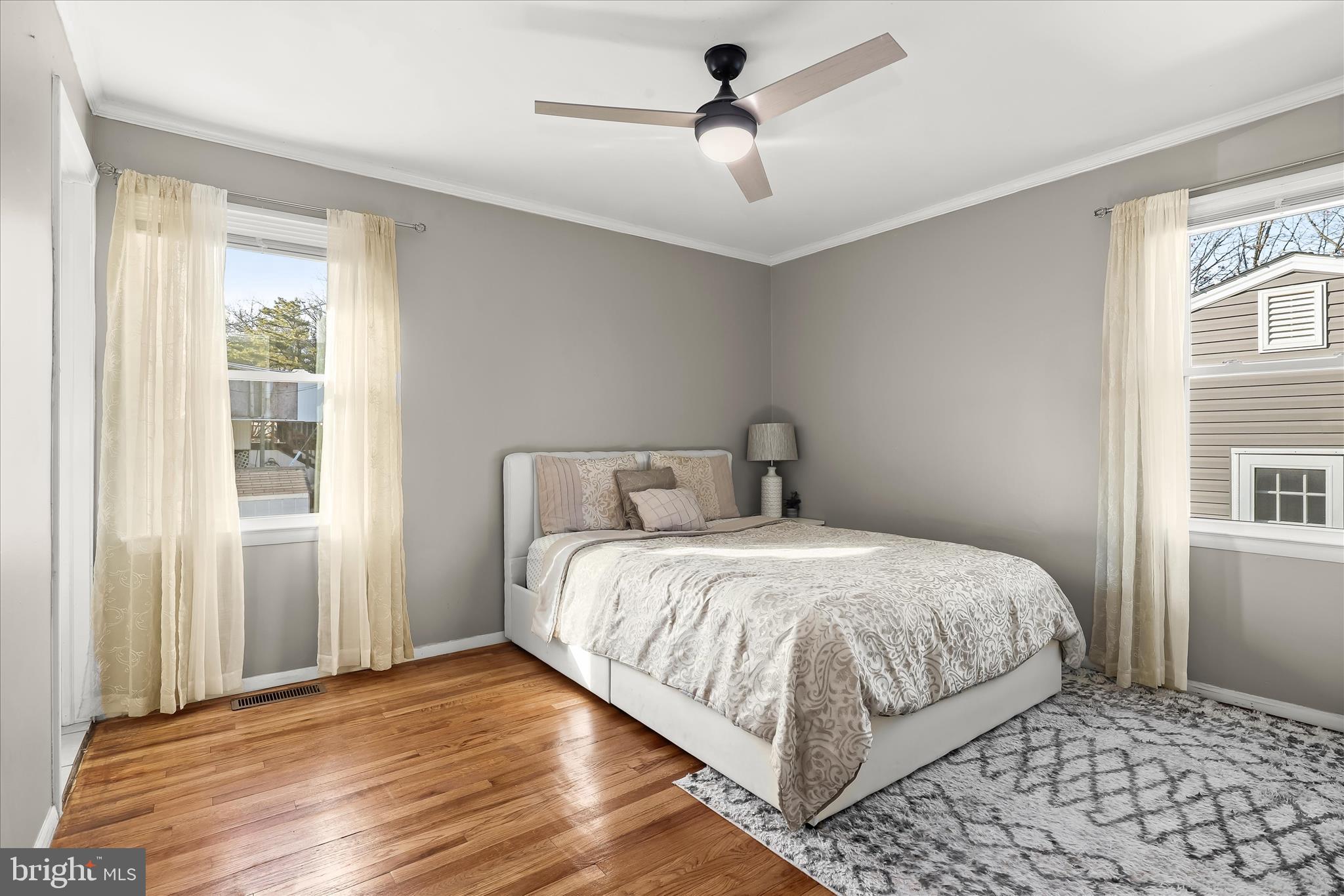 SILVER GATE - Residential