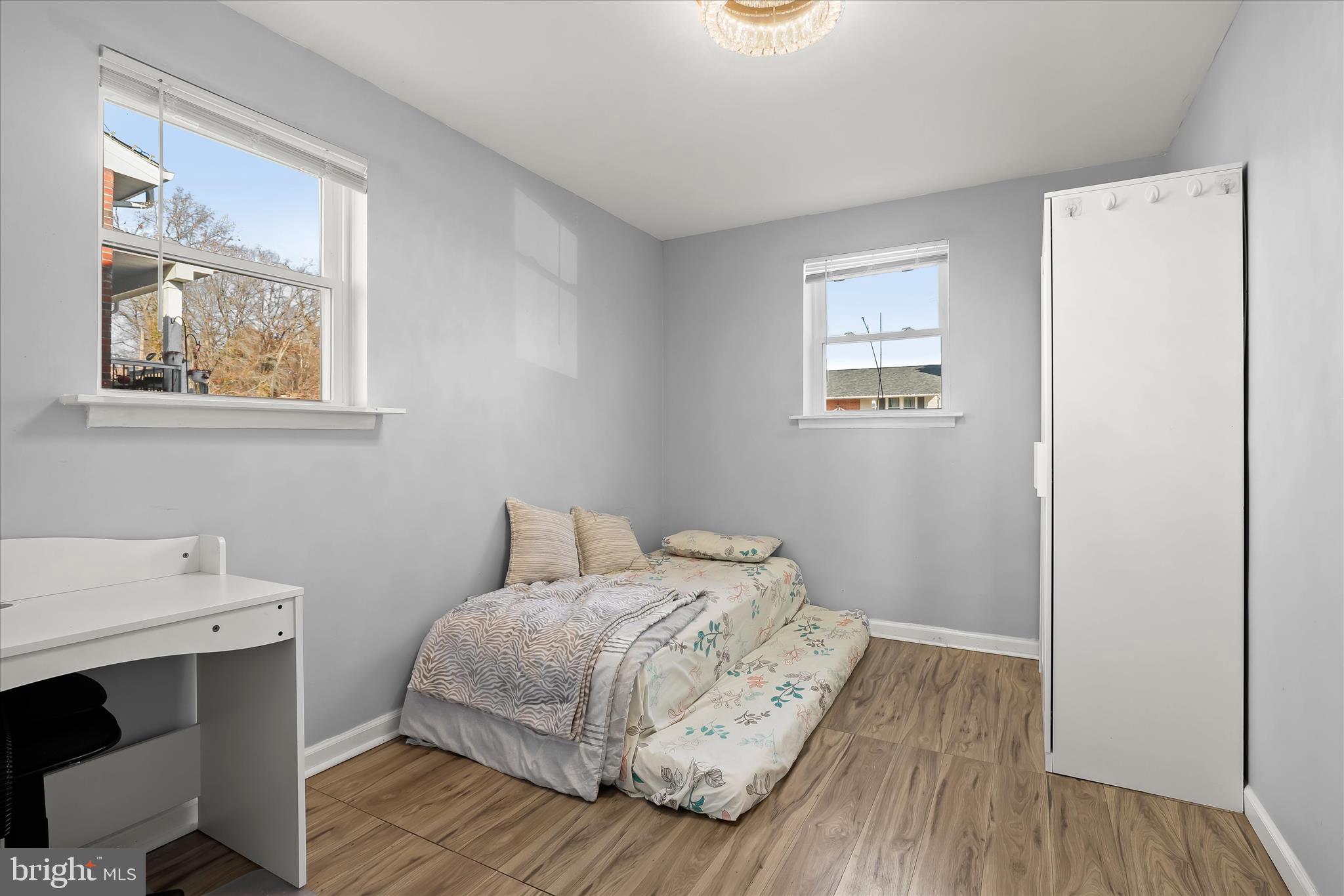 SILVER GATE - Residential