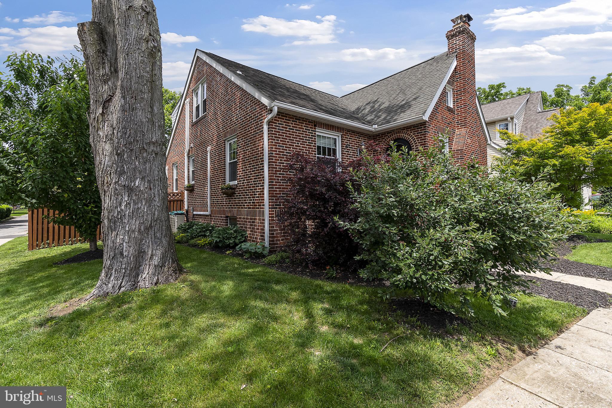 SUMMIT PARK - Residential