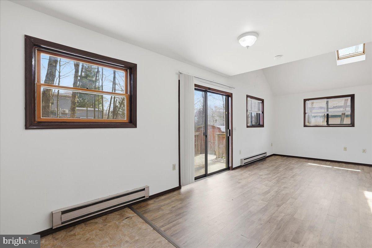 POCONO COUNTRY PLACE - Residential