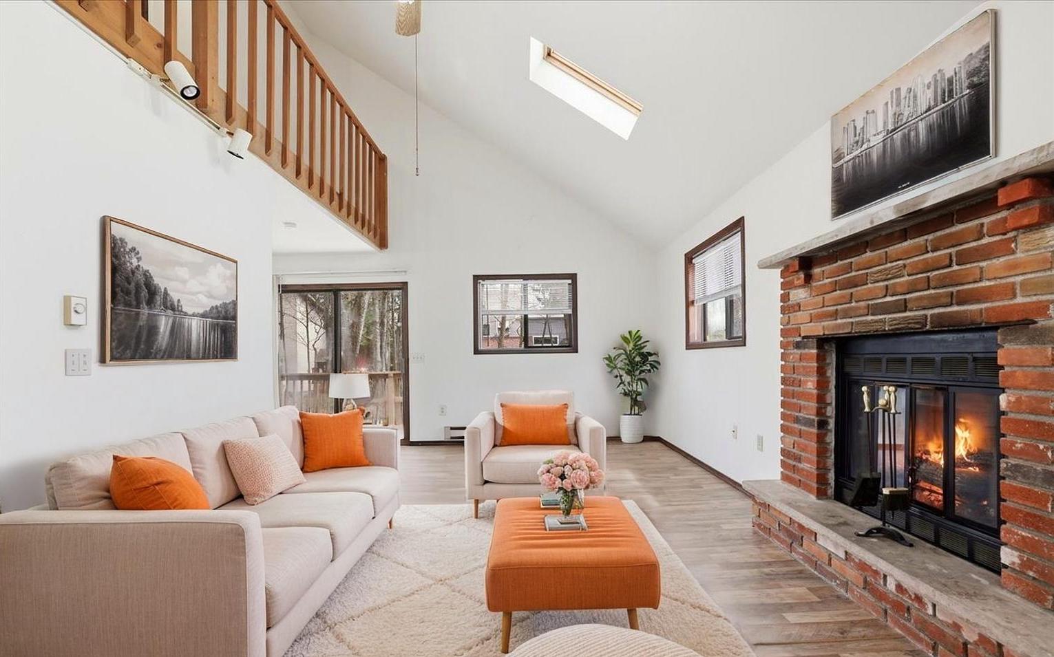 POCONO COUNTRY PLACE - Residential