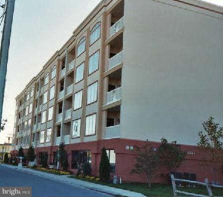POTOMAC RENAISSANCE - Residential Lease