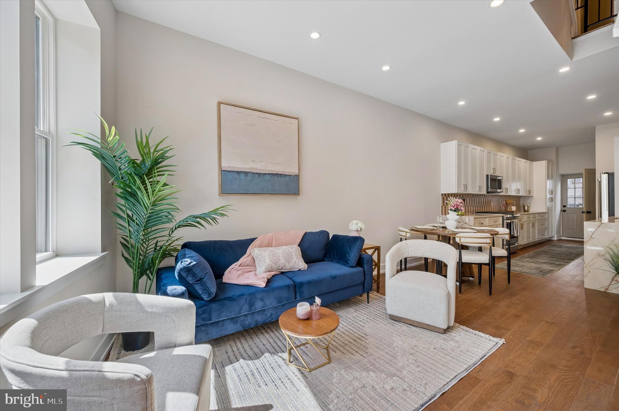 527 CHRISTIAN STREET