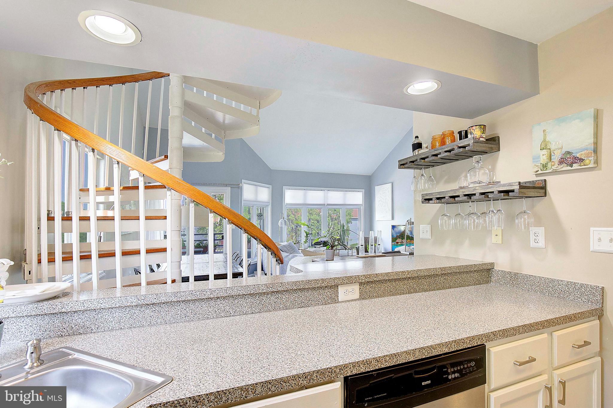 LAKE HERON CONDO - Residential