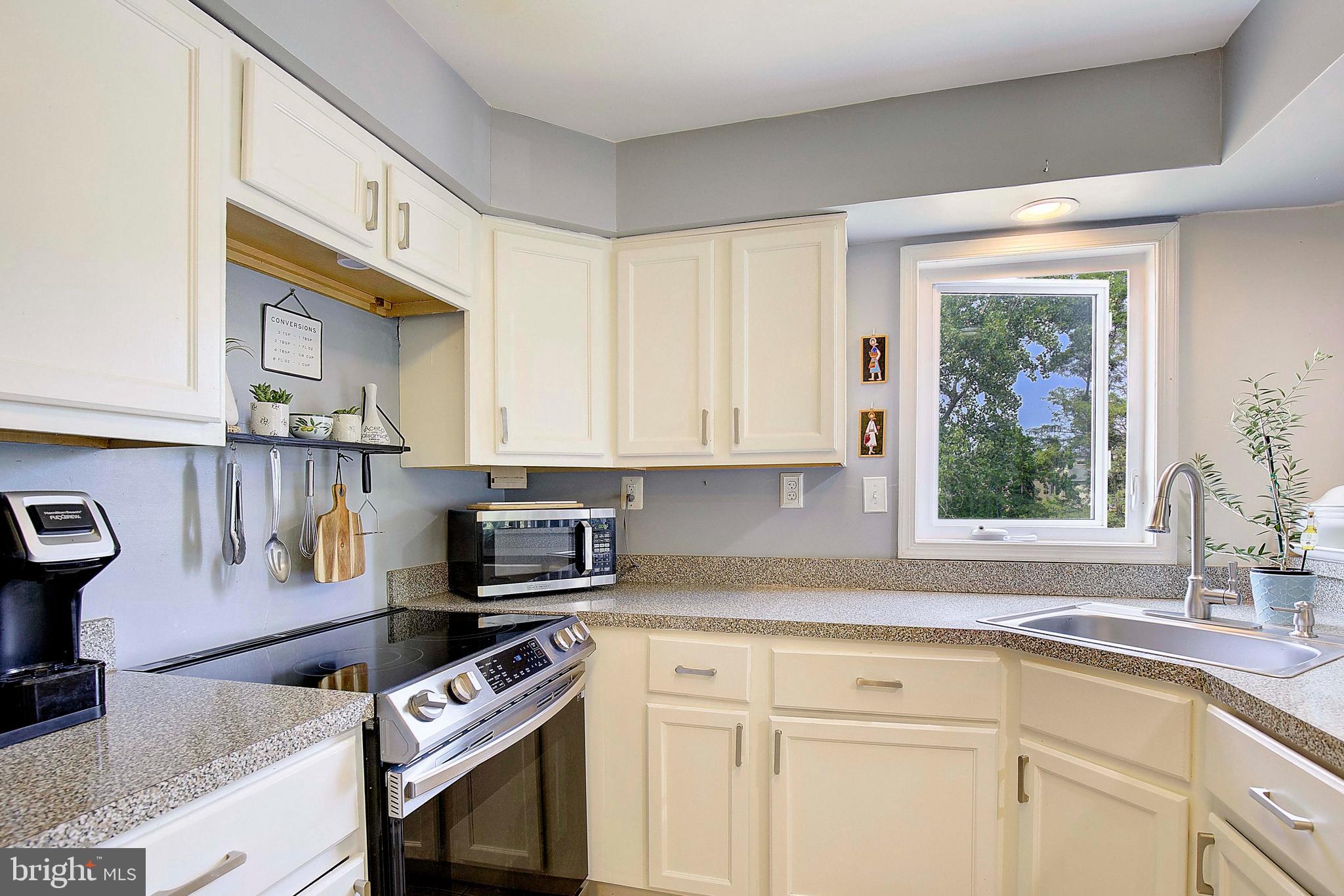 LAKE HERON CONDO - Residential