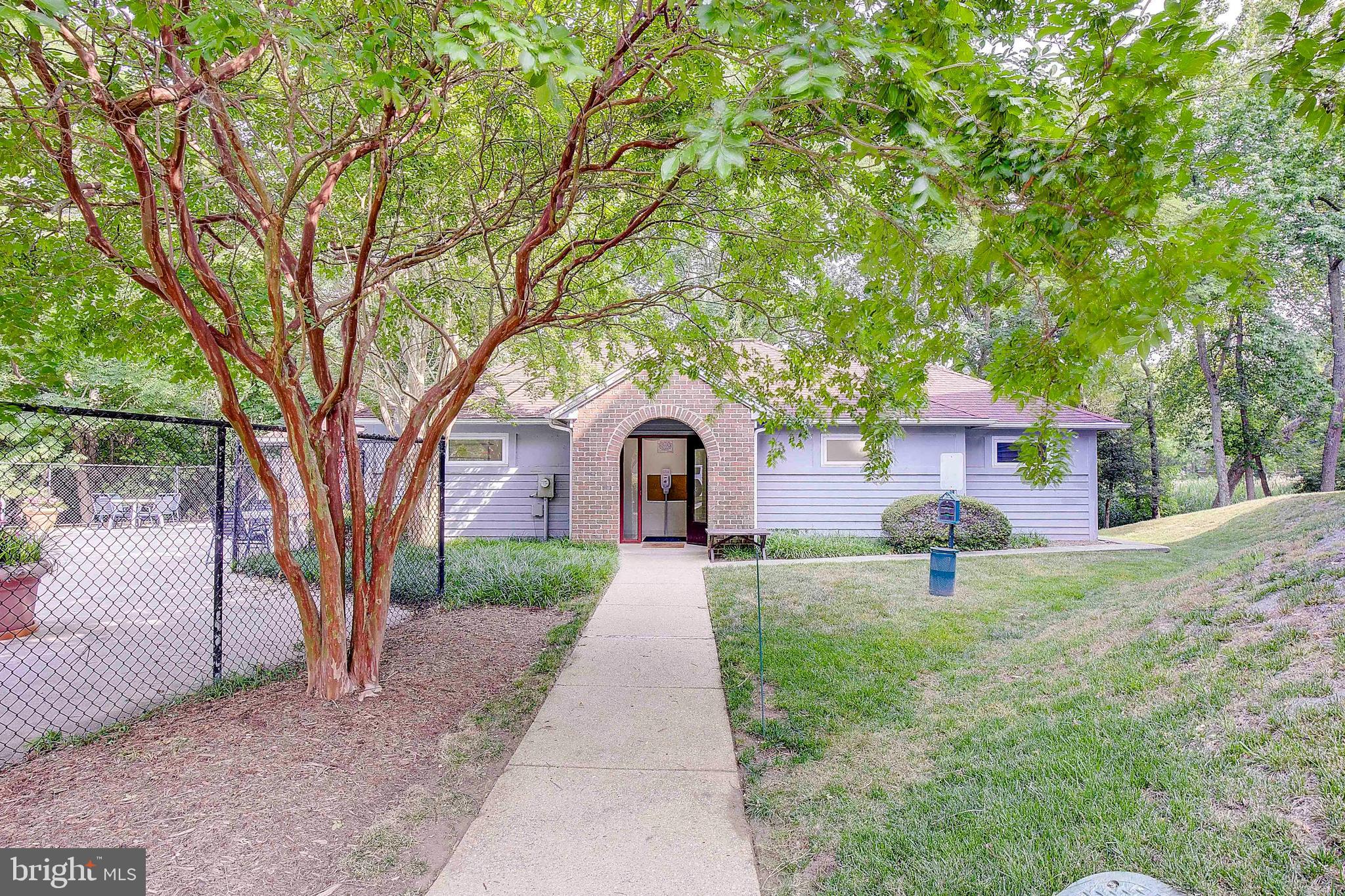 LAKE HERON CONDO - Residential