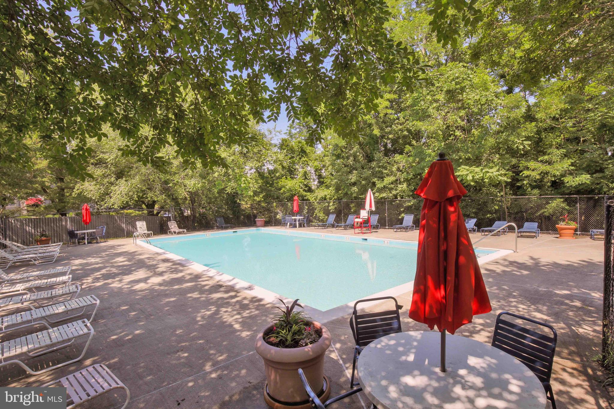 LAKE HERON CONDO - Residential