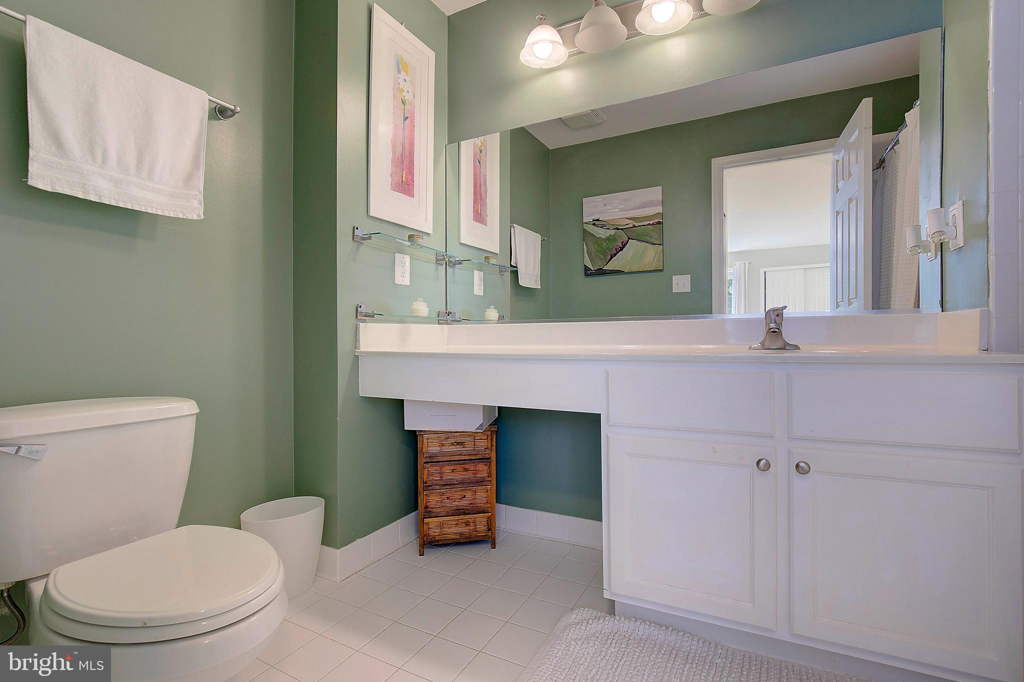 LAKE HERON CONDO - Residential