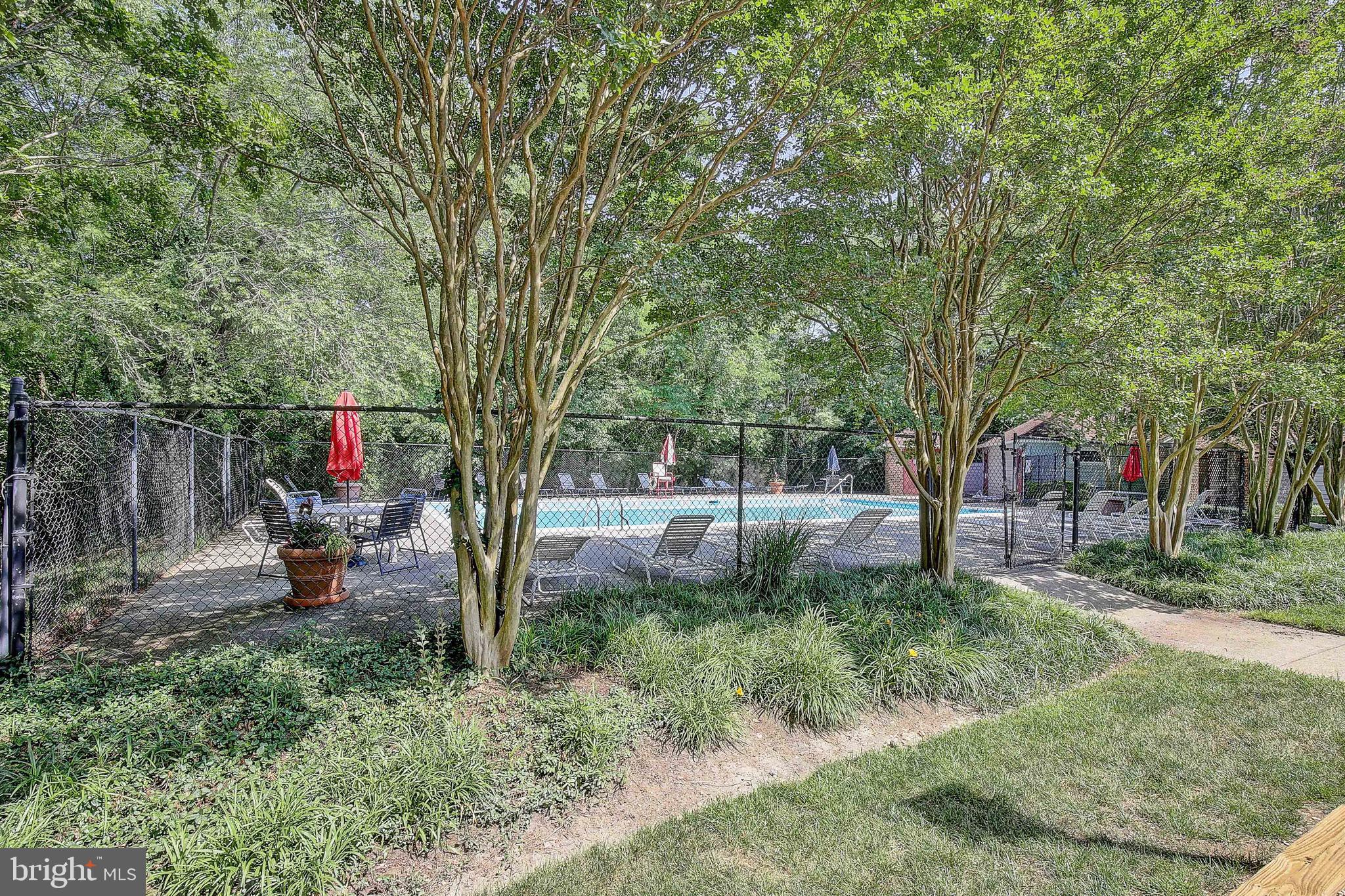 LAKE HERON CONDO - Residential