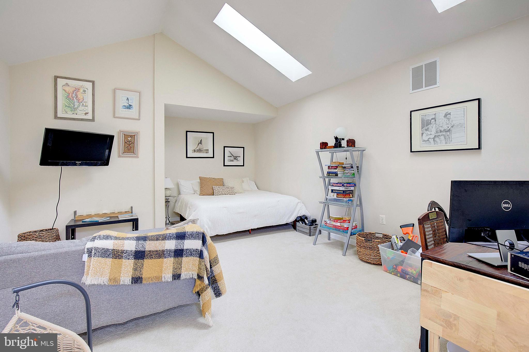 LAKE HERON CONDO - Residential