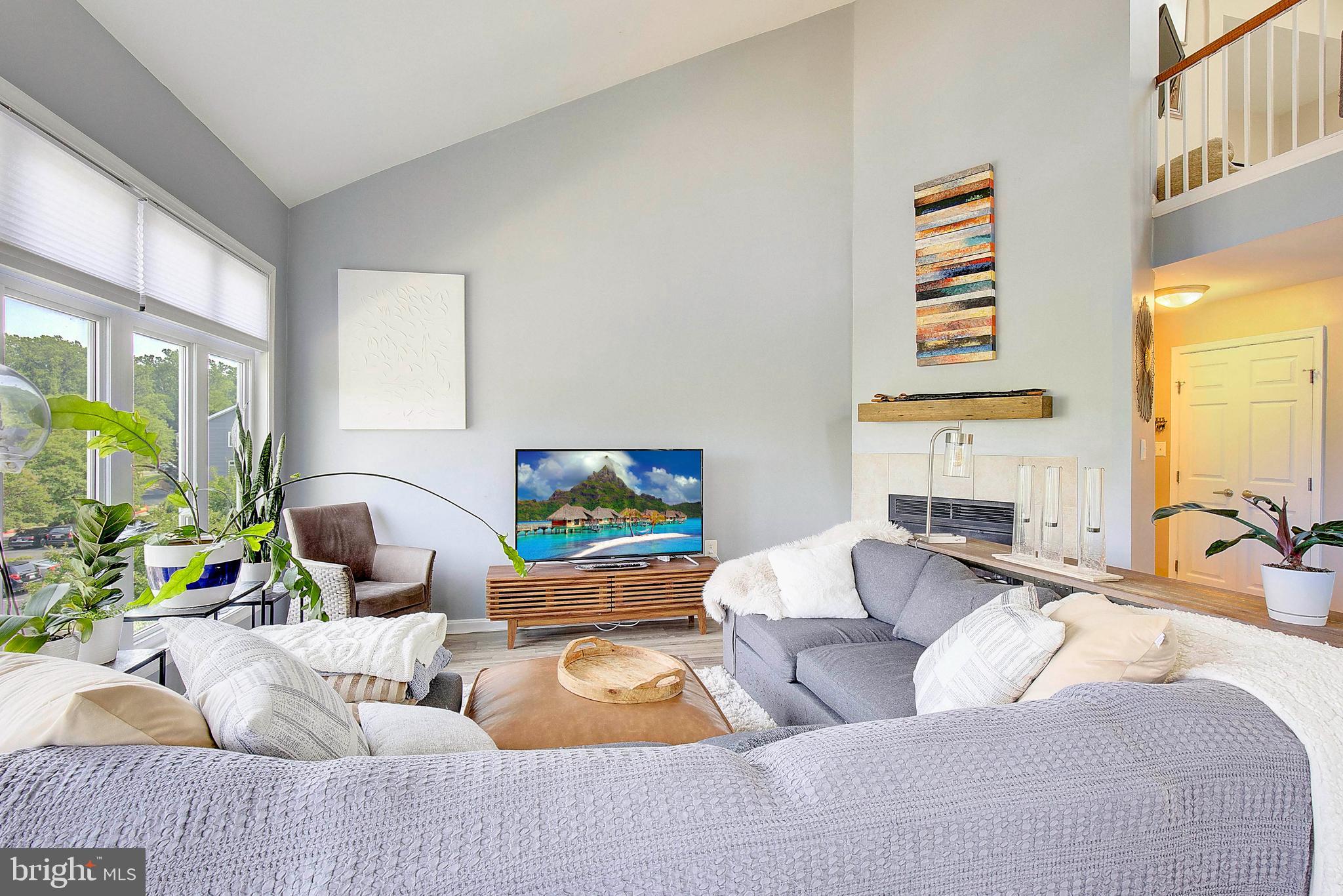 LAKE HERON CONDO - Residential