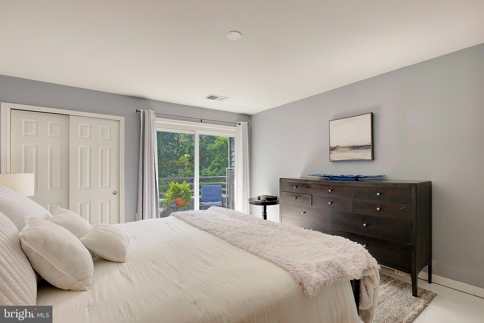 LAKE HERON CONDO - Residential