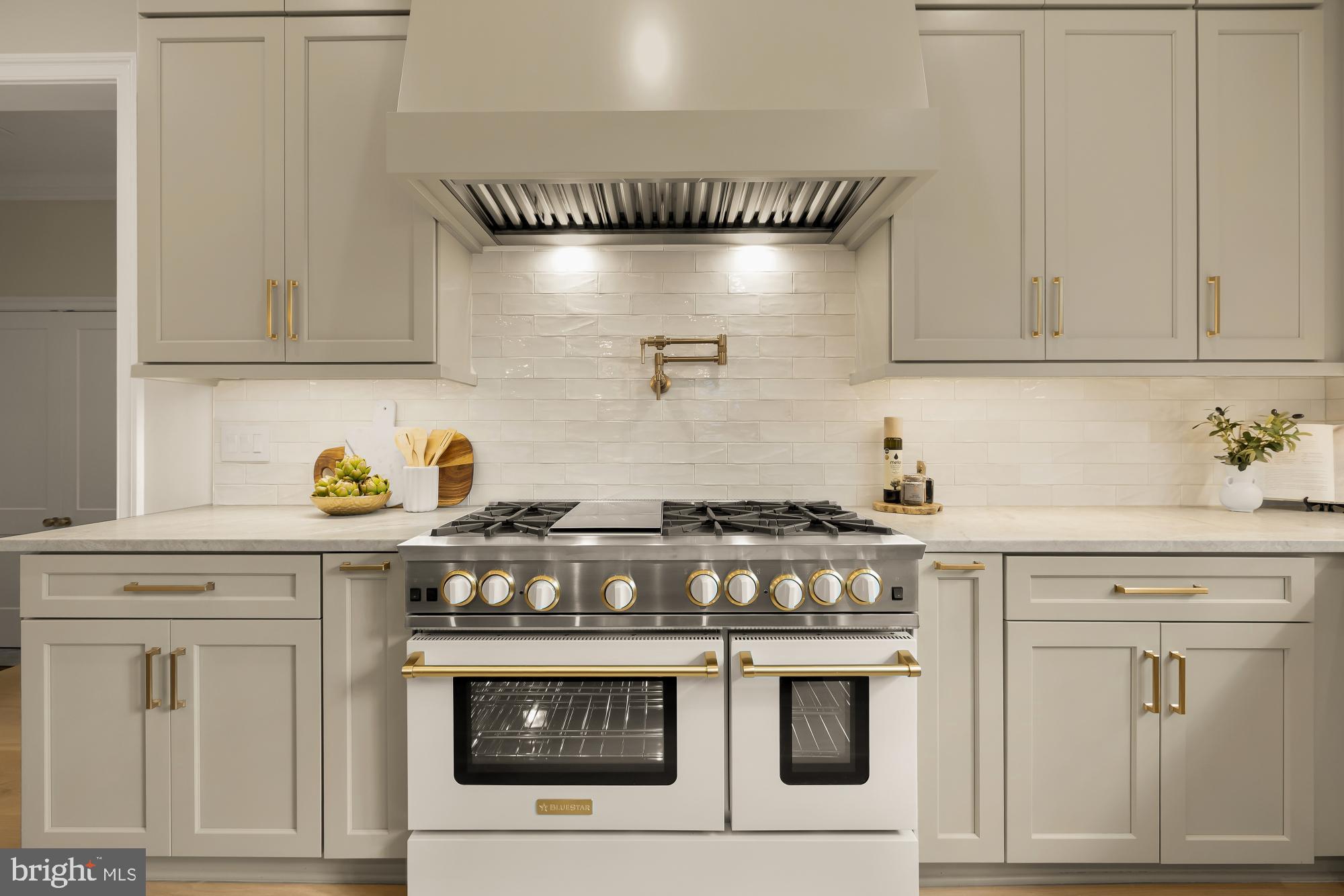 ARROWOOD - Residential