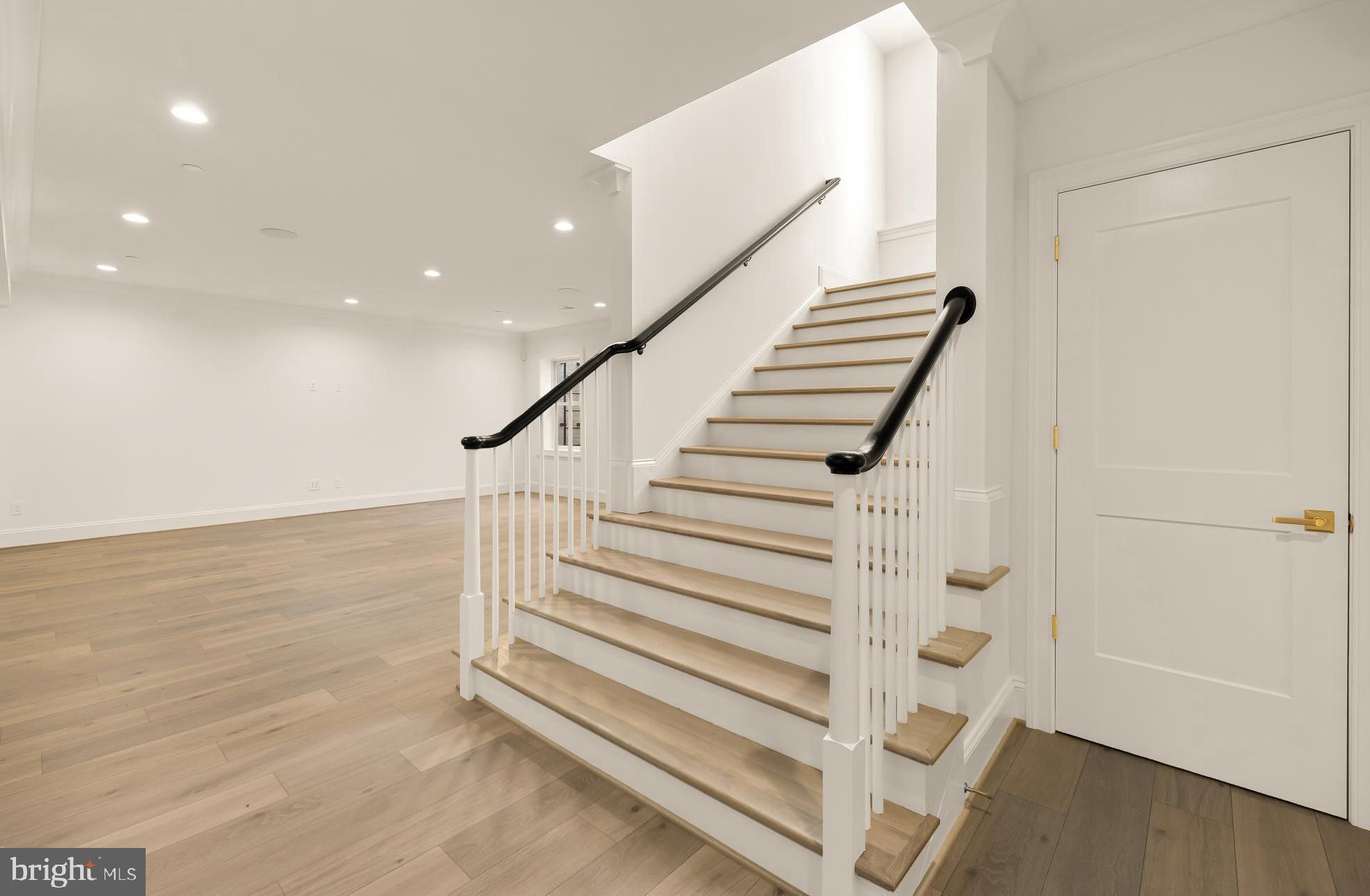 ARROWOOD - Residential