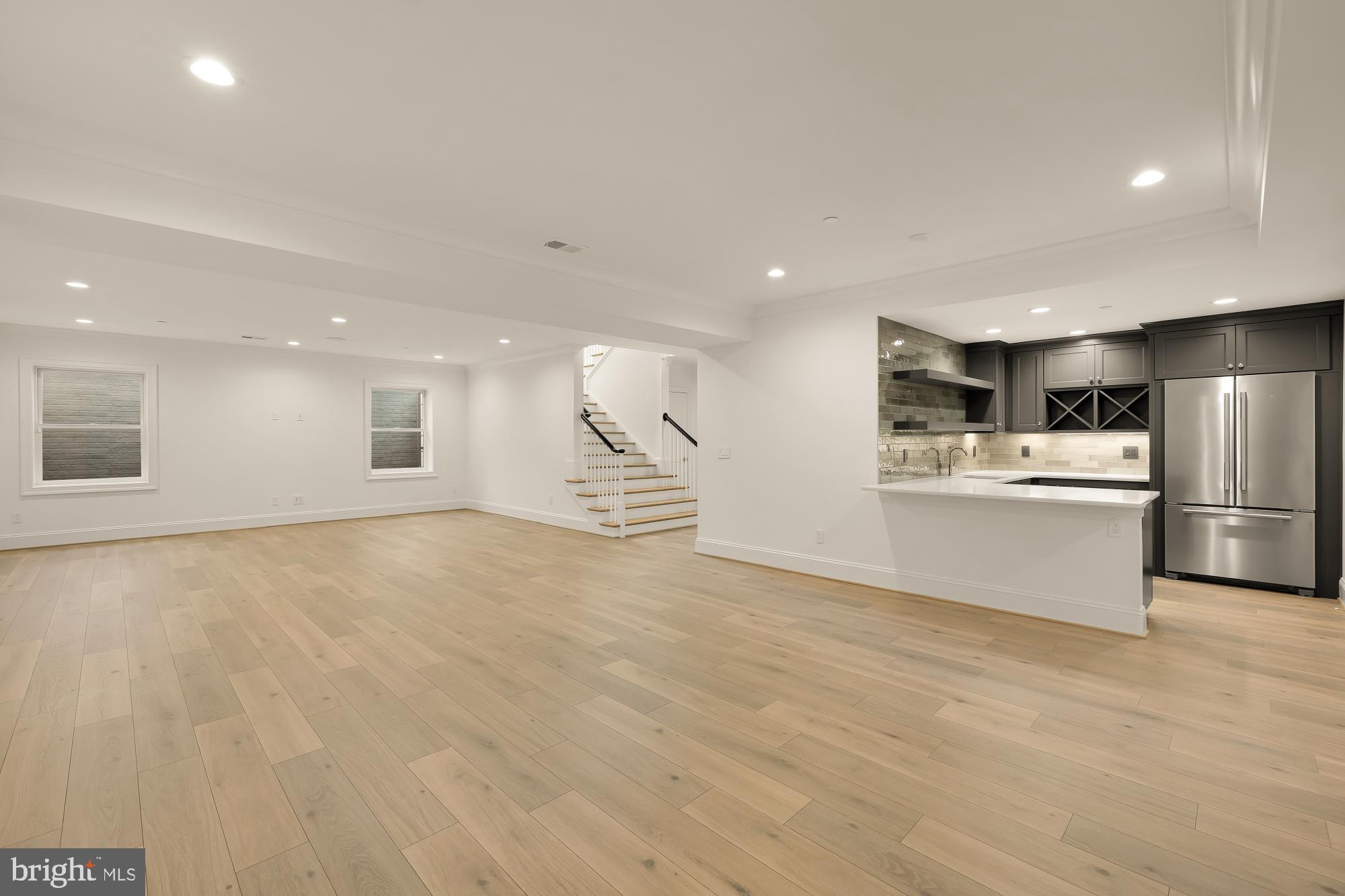 ARROWOOD - Residential