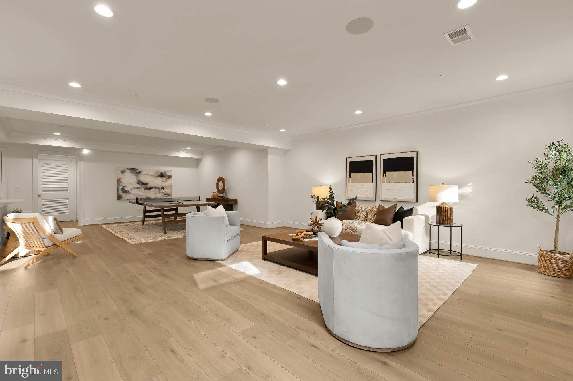 ARROWOOD - Residential