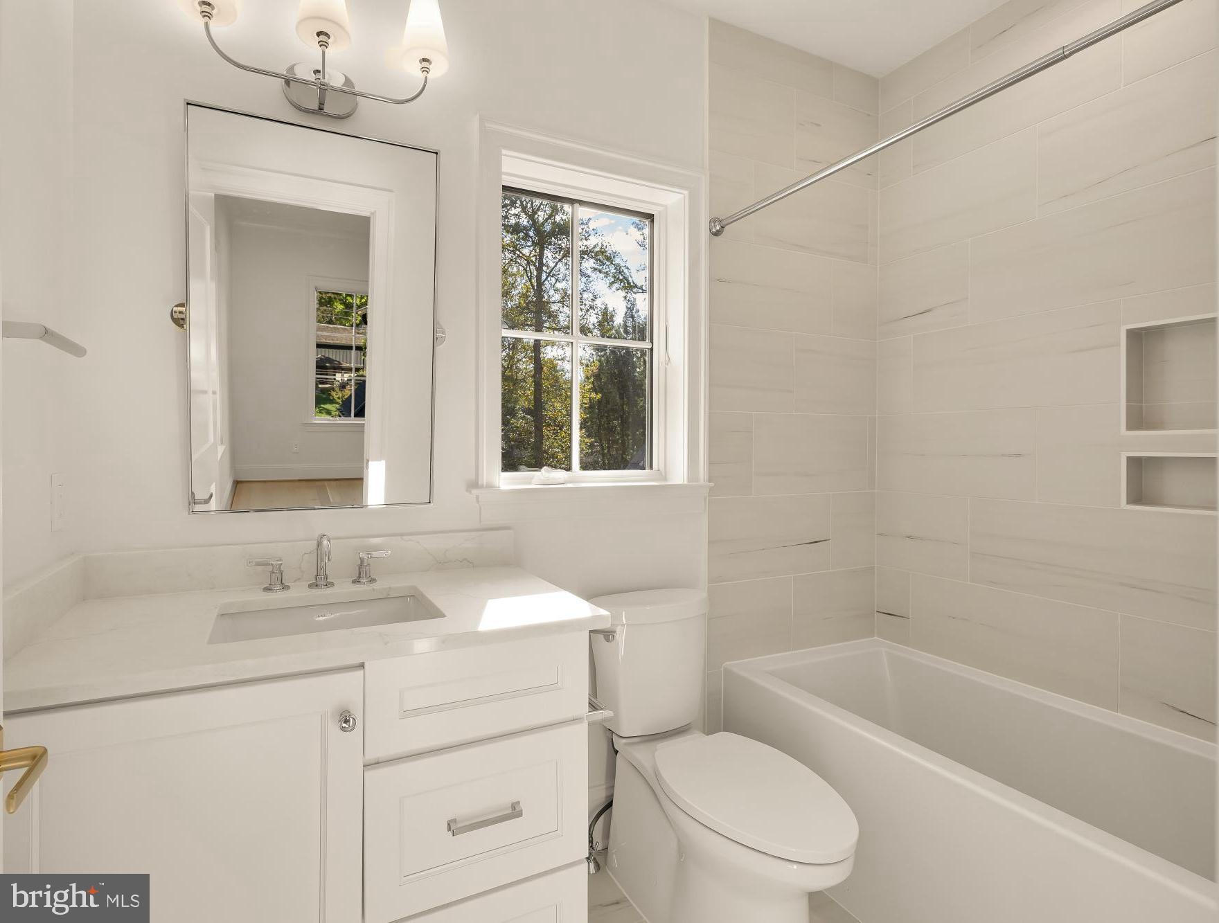 ARROWOOD - Residential