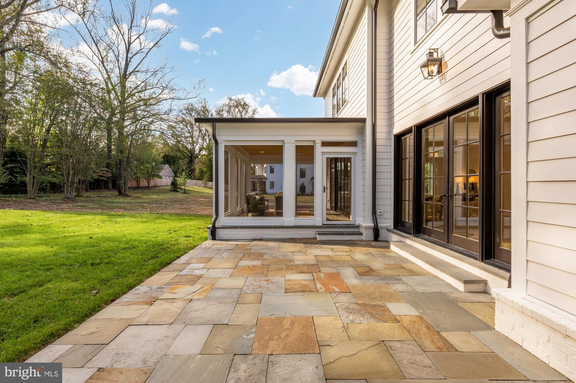 ARROWOOD - Residential