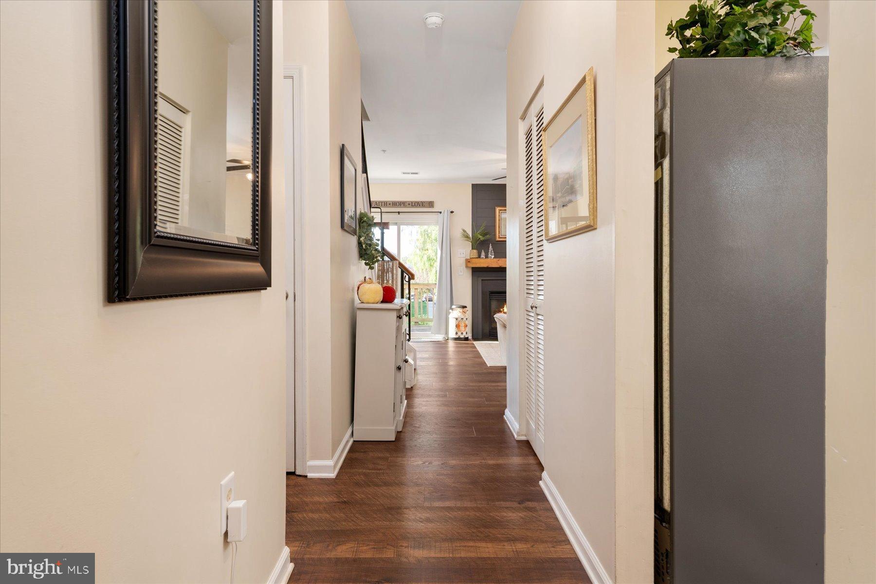 NANTUCKET MEWS @ CROFTON - Residential