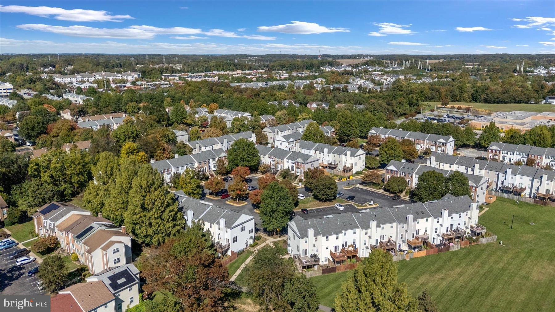 NANTUCKET MEWS @ CROFTON - Residential