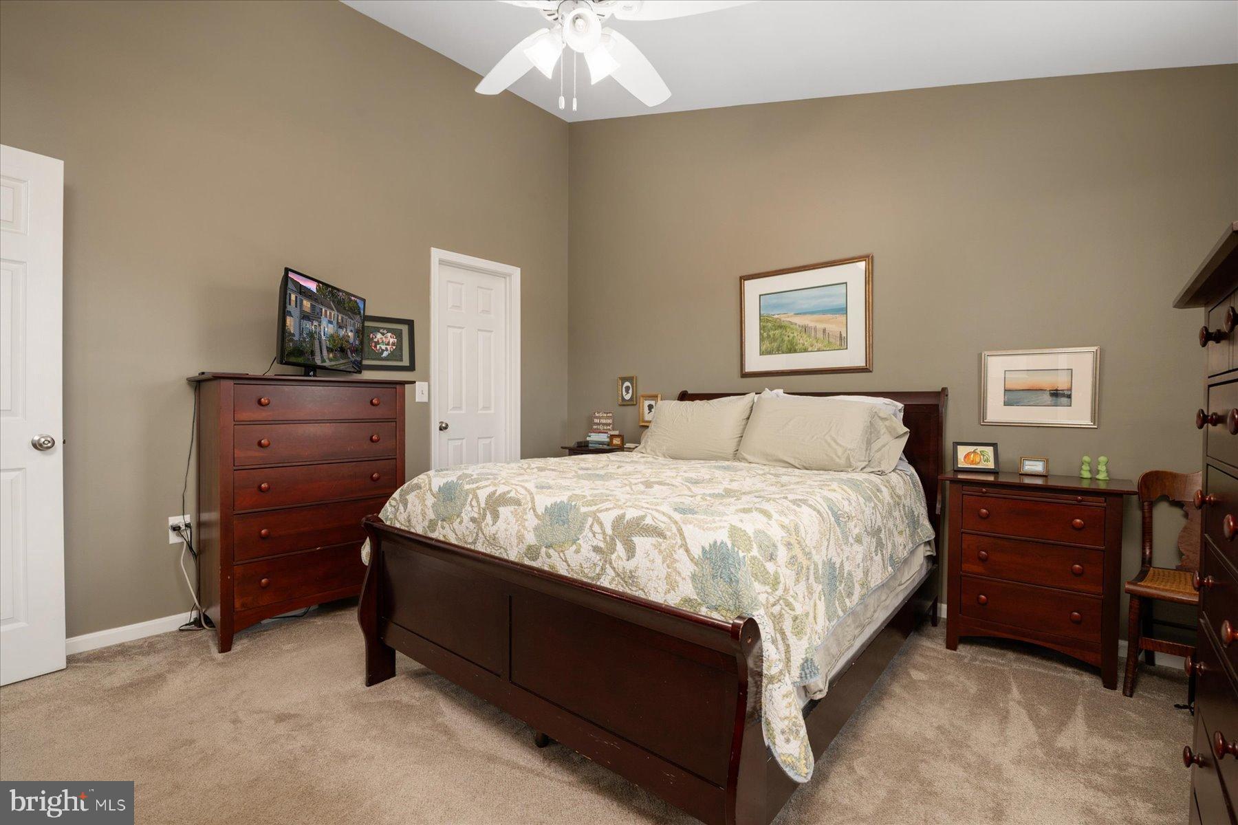 NANTUCKET MEWS @ CROFTON - Residential