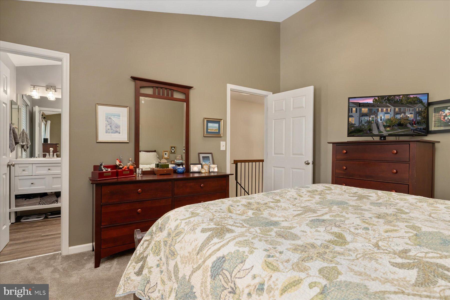 NANTUCKET MEWS @ CROFTON - Residential