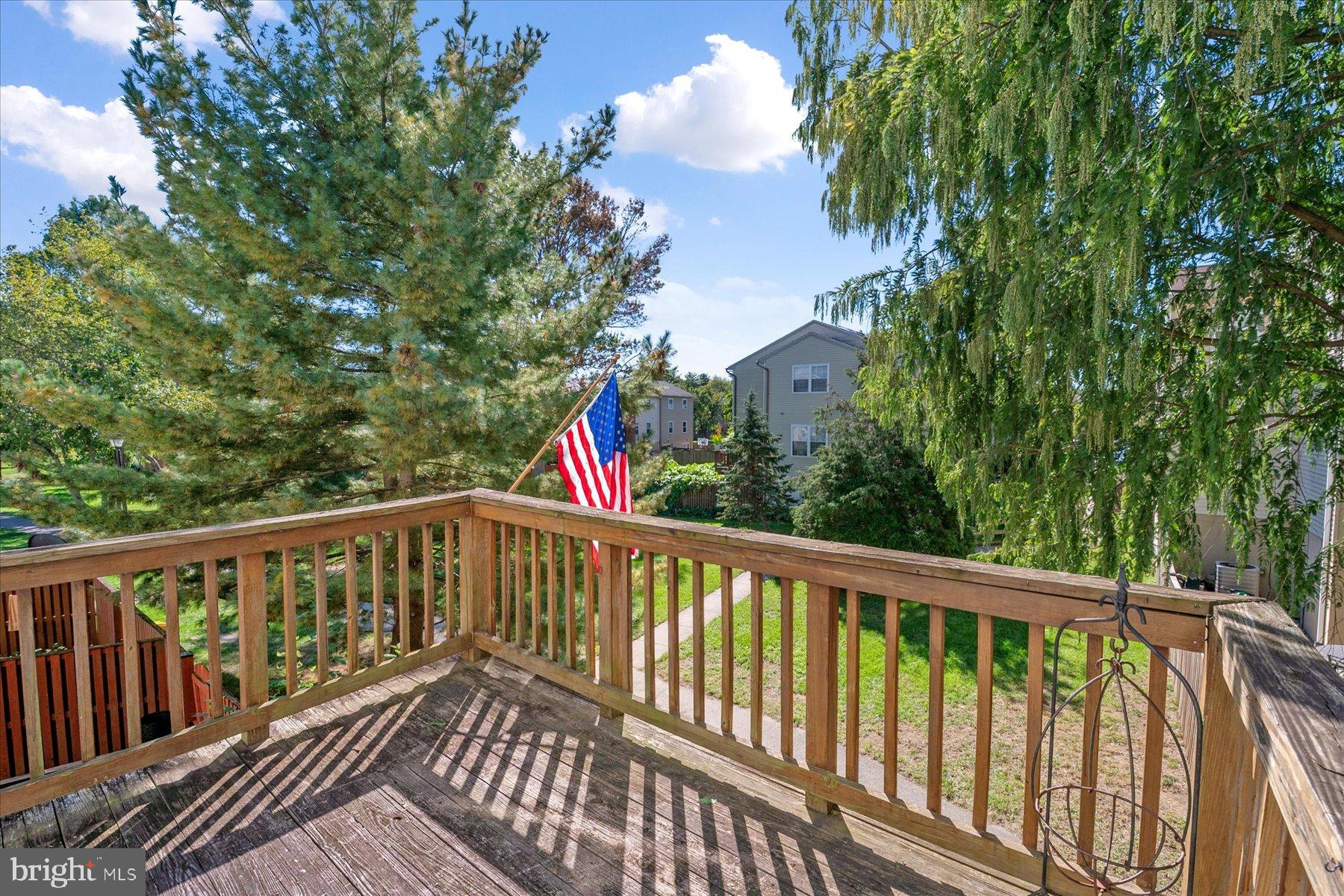 NANTUCKET MEWS @ CROFTON - Residential