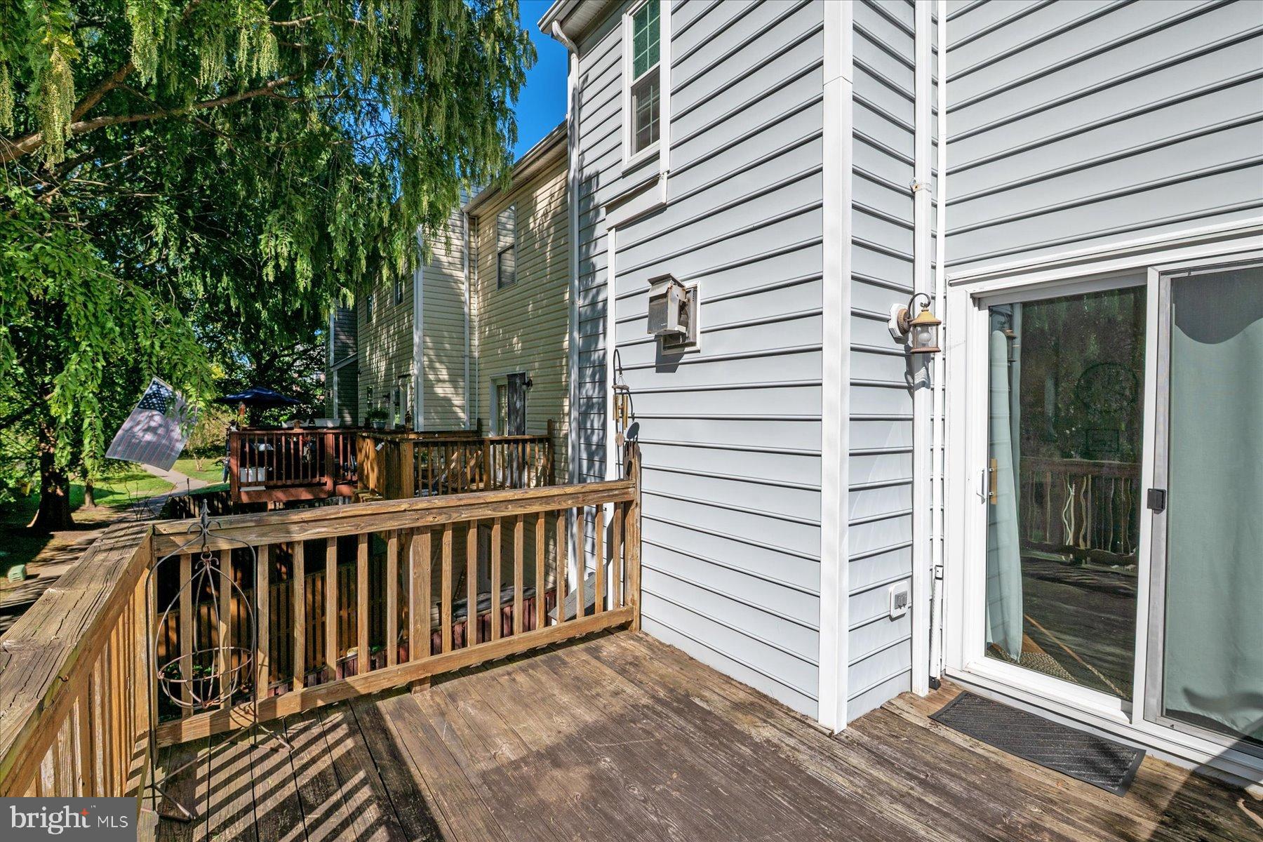 NANTUCKET MEWS @ CROFTON - Residential