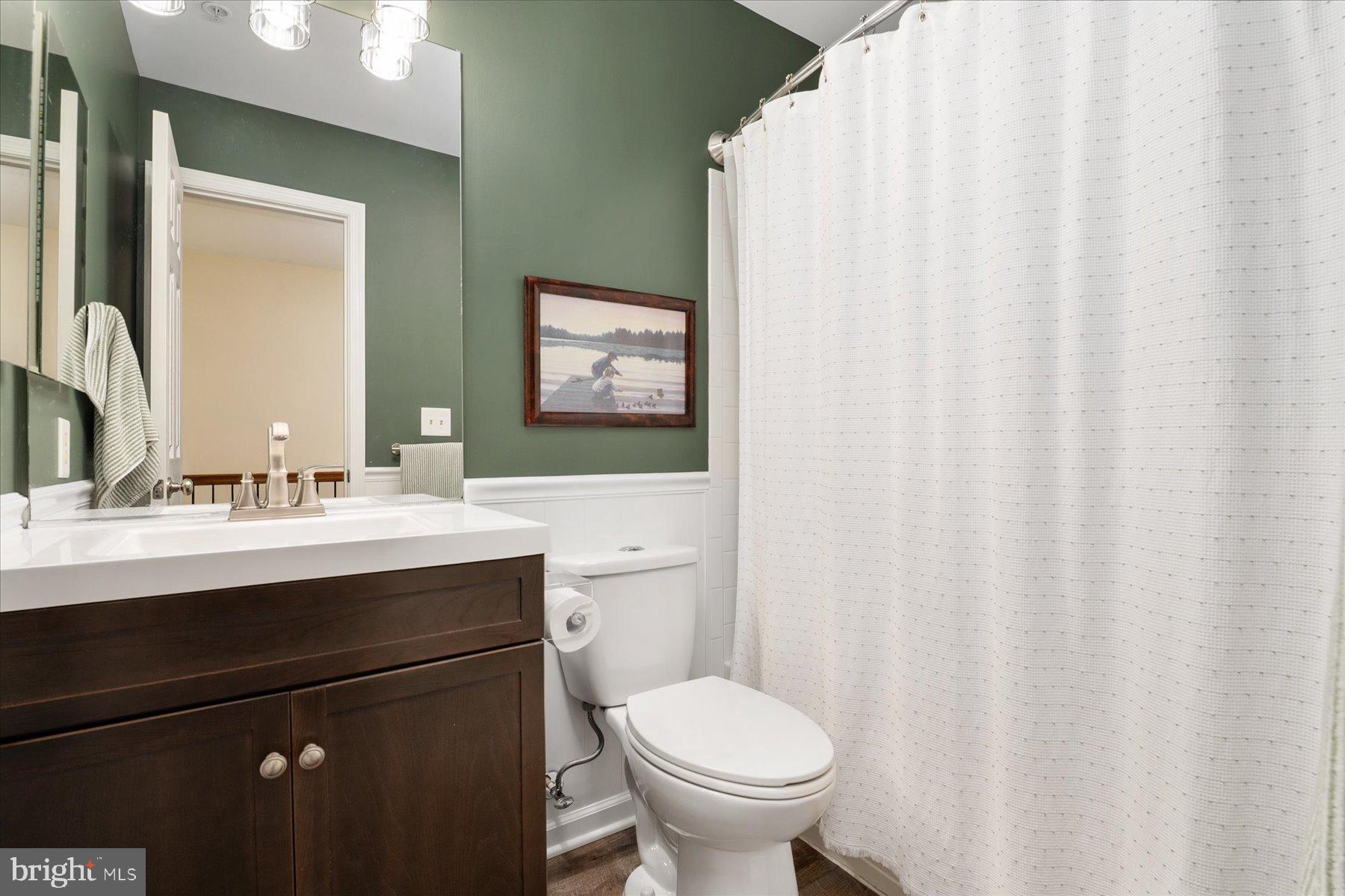 NANTUCKET MEWS @ CROFTON - Residential