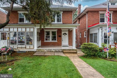 Photo of 430 S West End Avenue, LANCASTER, PA 17603 (MLS # PALA2072360)