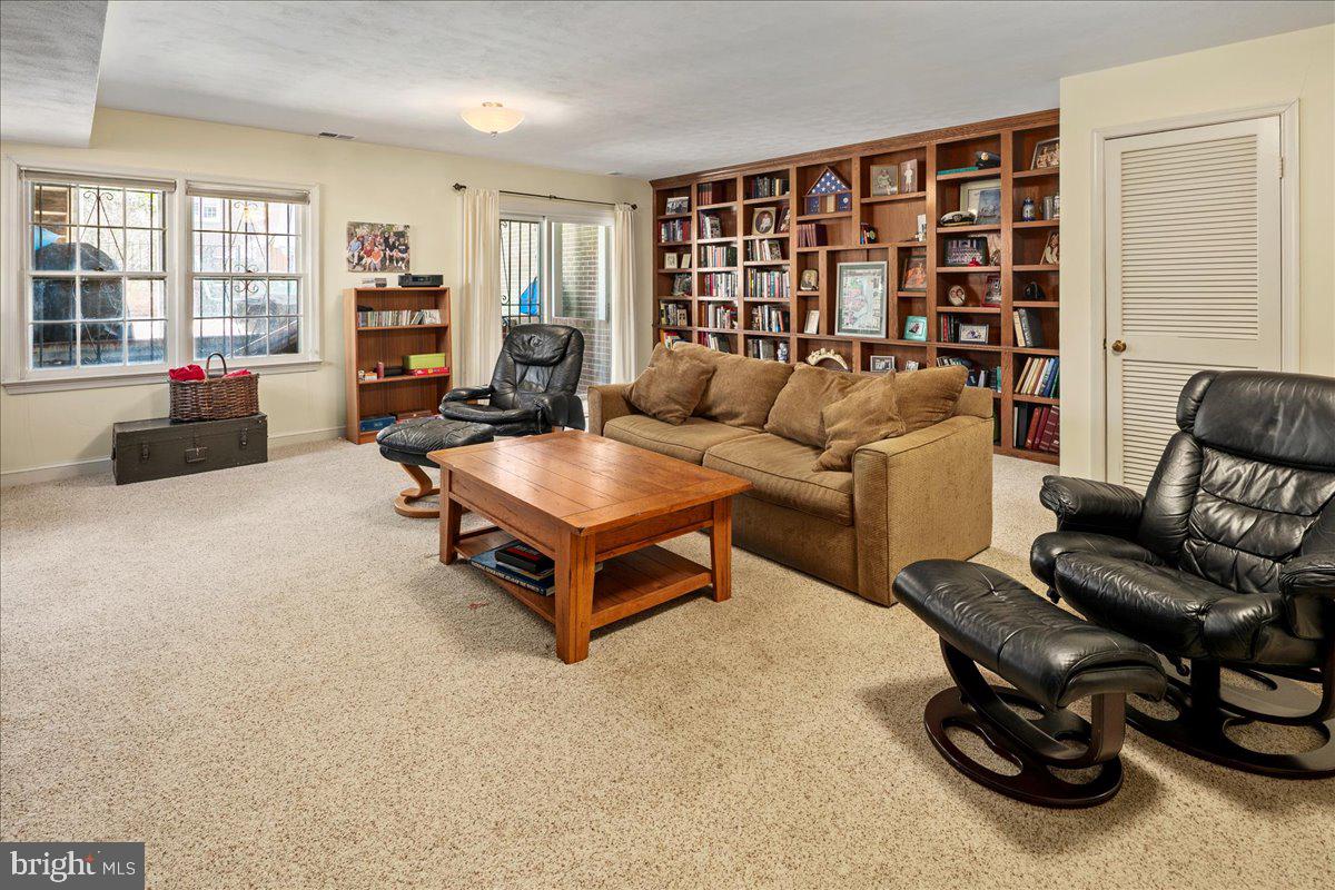 OLDE BELHAVEN TOWNE - Residential
