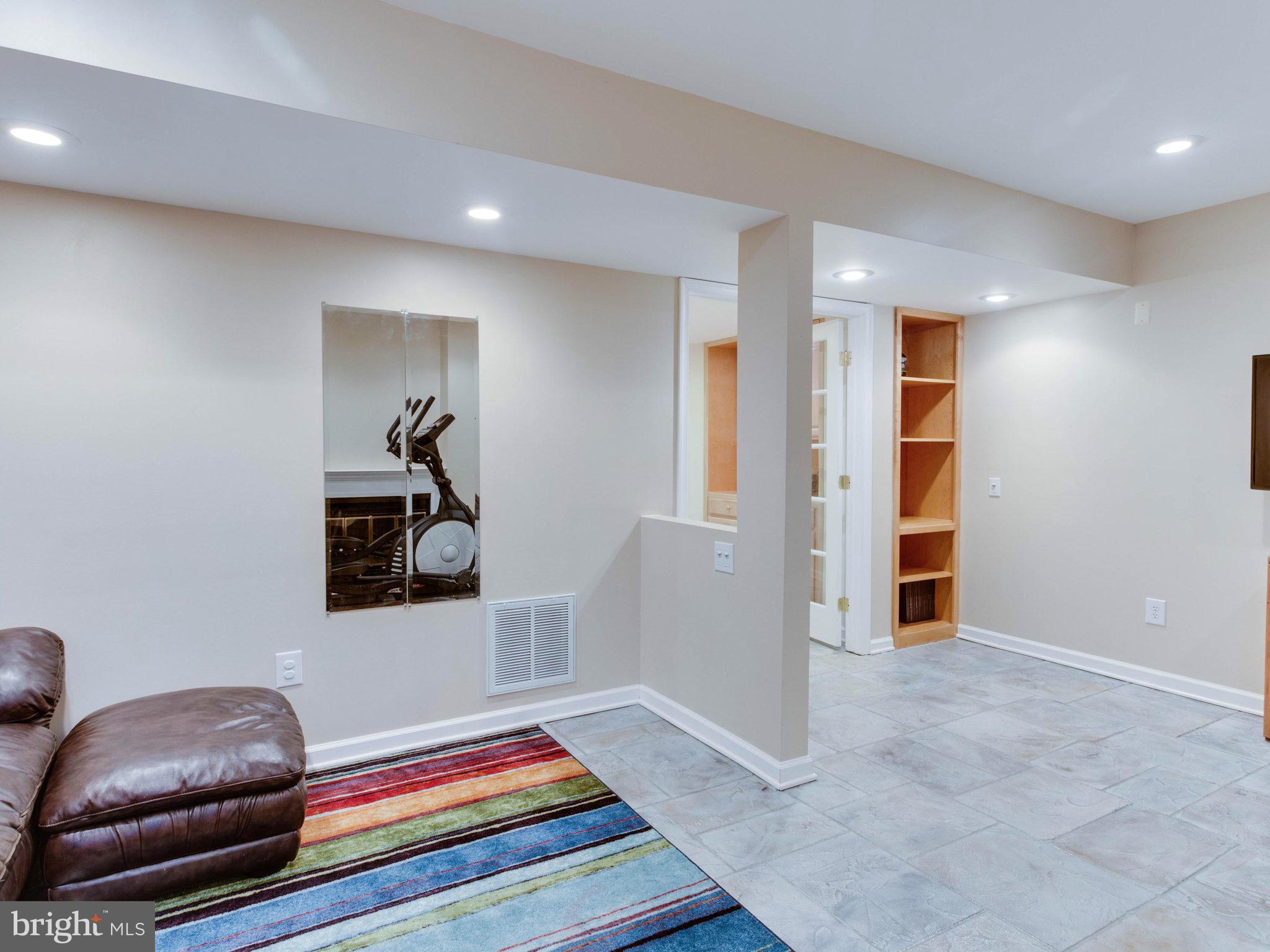 SHANNON STATION - Residential