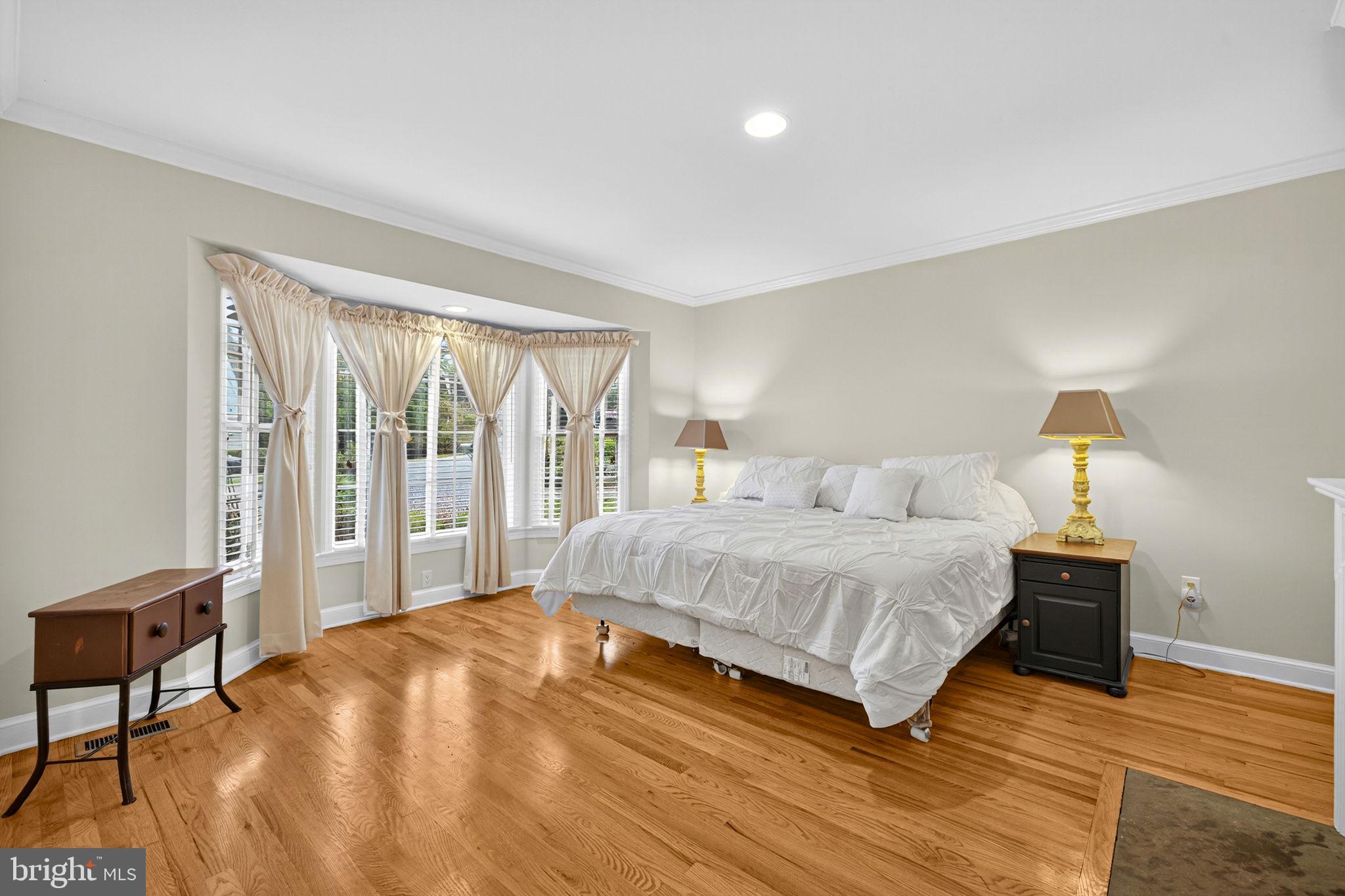 VILLAGE HAMLET - Residential