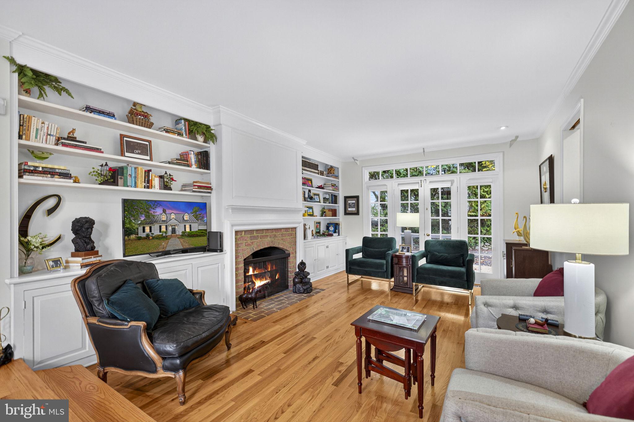 VILLAGE HAMLET - Residential