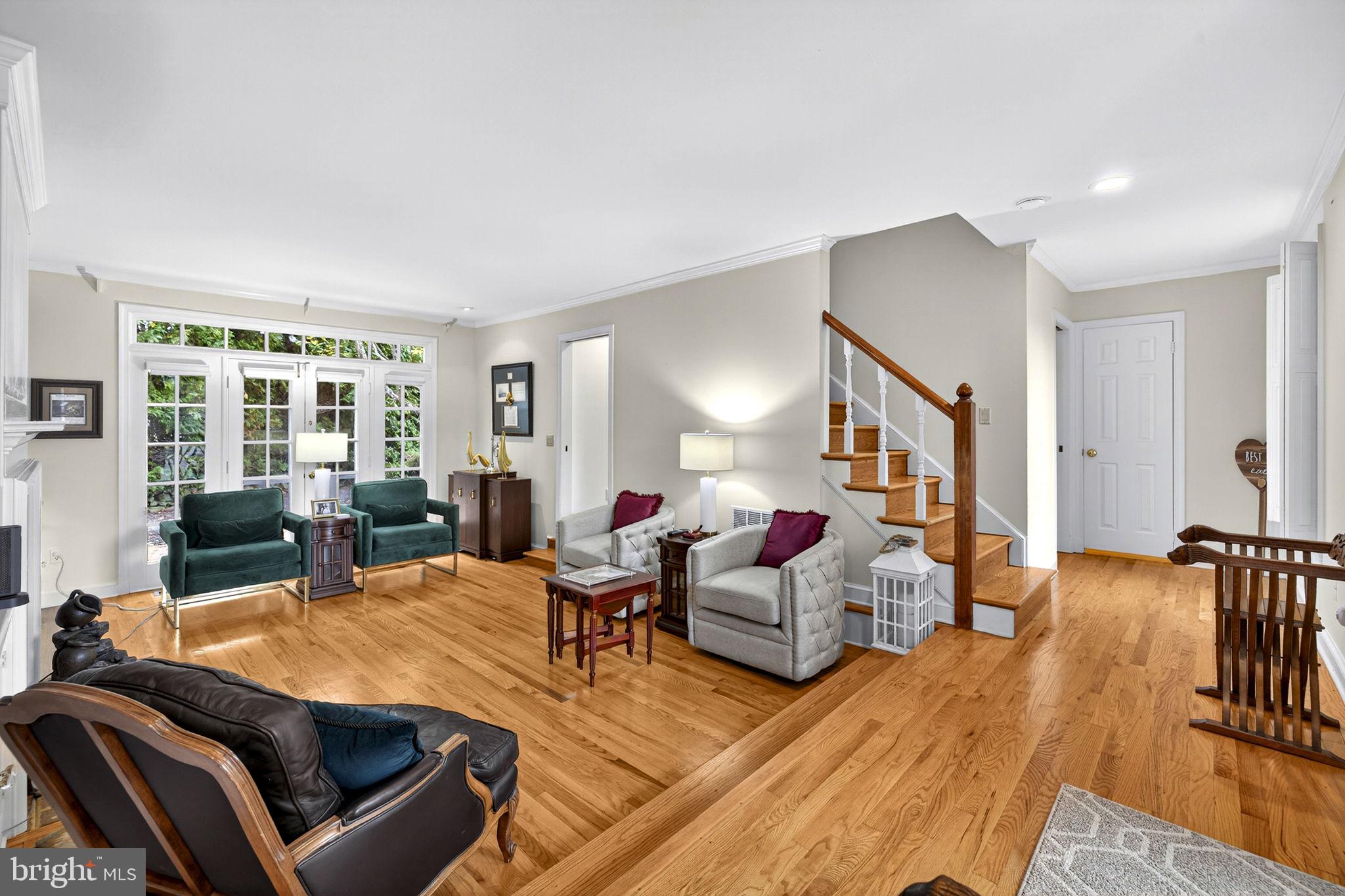 VILLAGE HAMLET - Residential