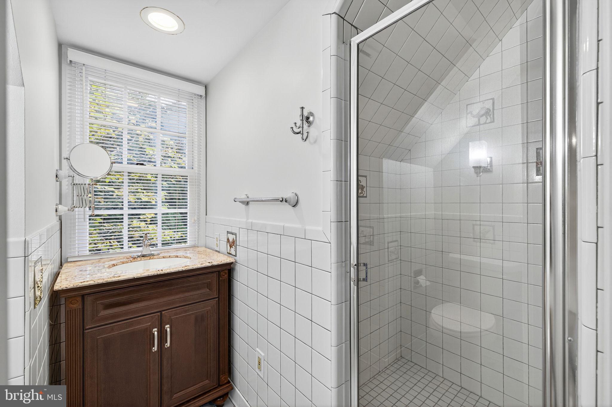 VILLAGE HAMLET - Residential