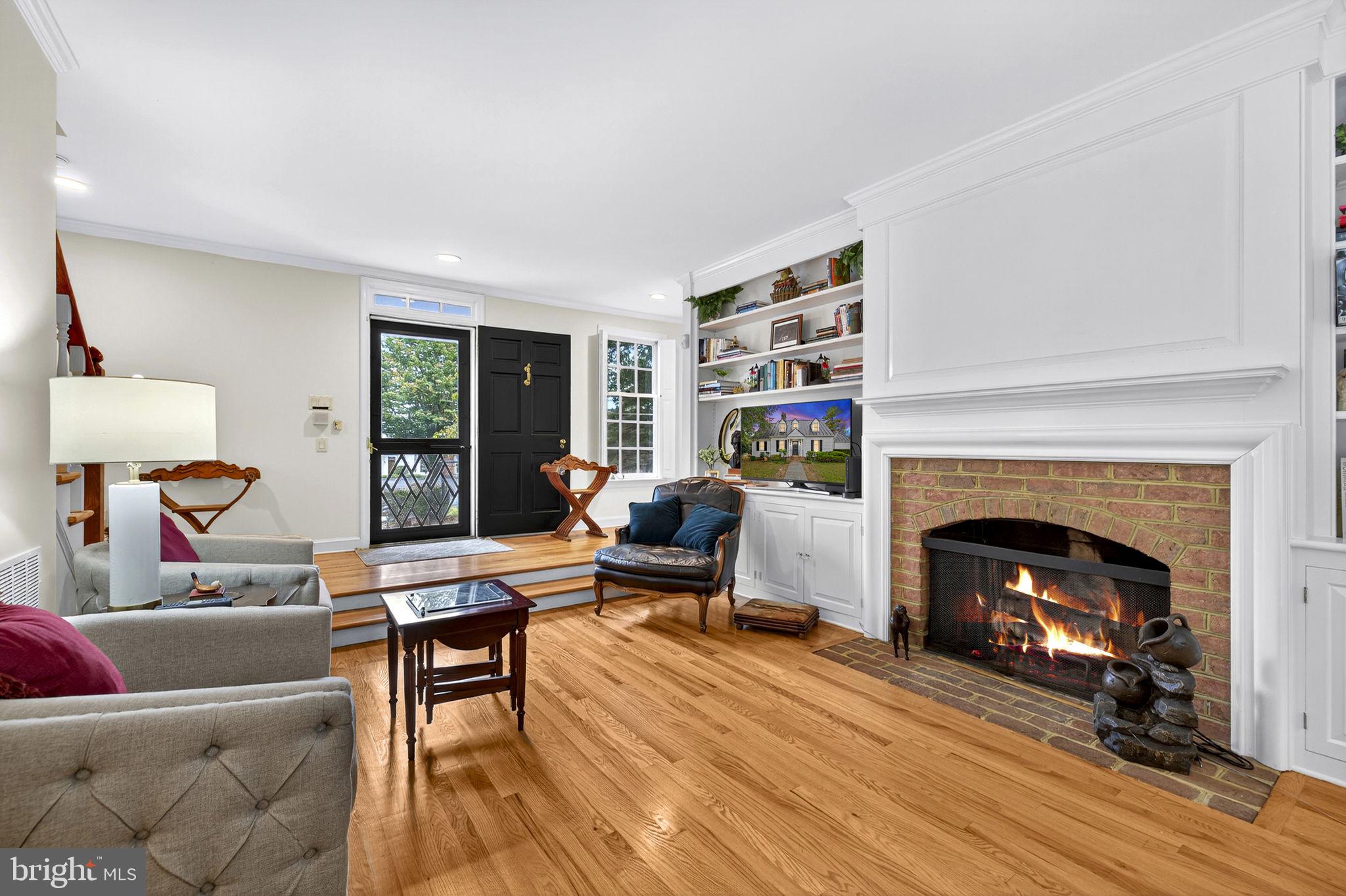 VILLAGE HAMLET - Residential