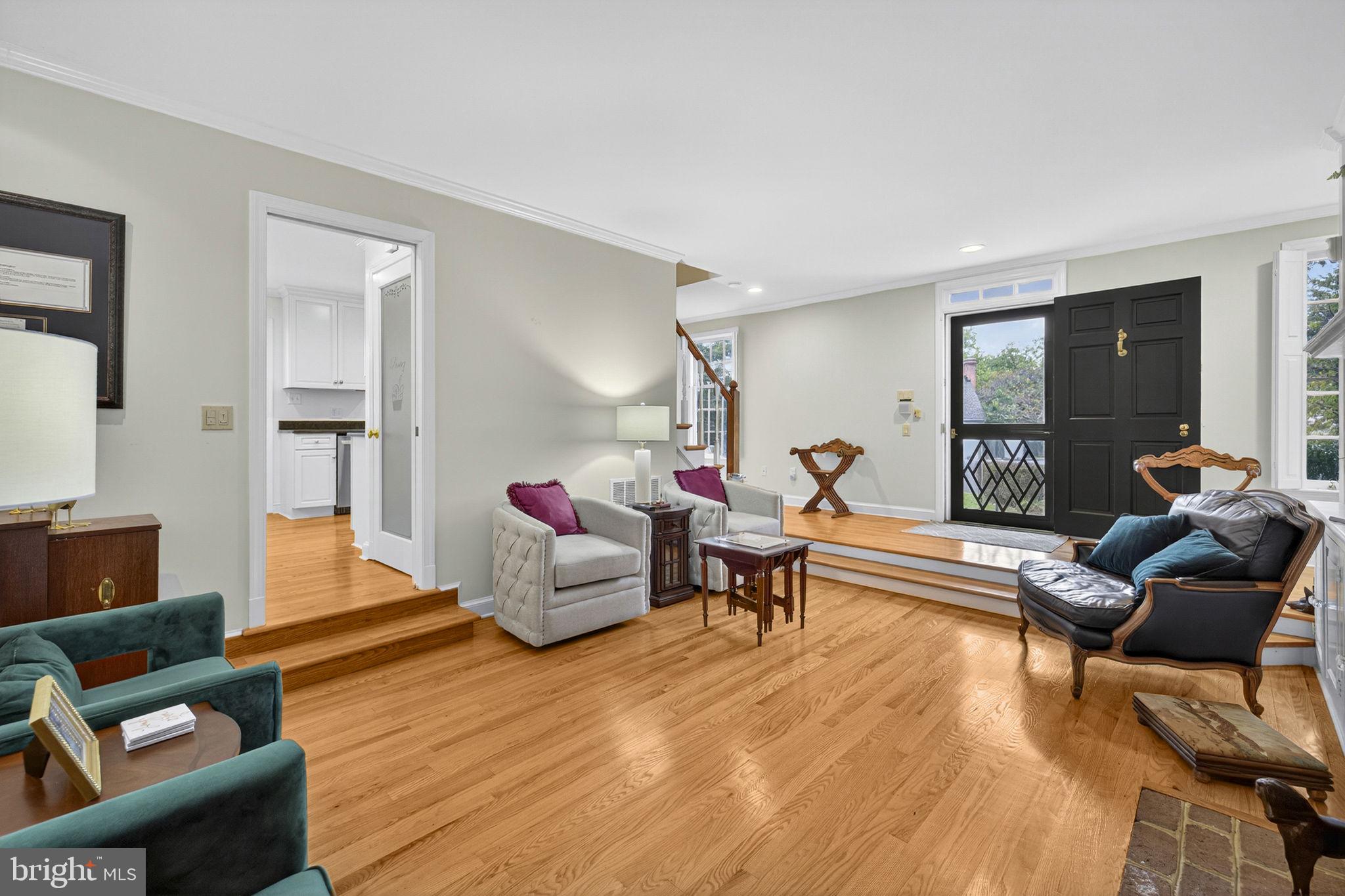 VILLAGE HAMLET - Residential