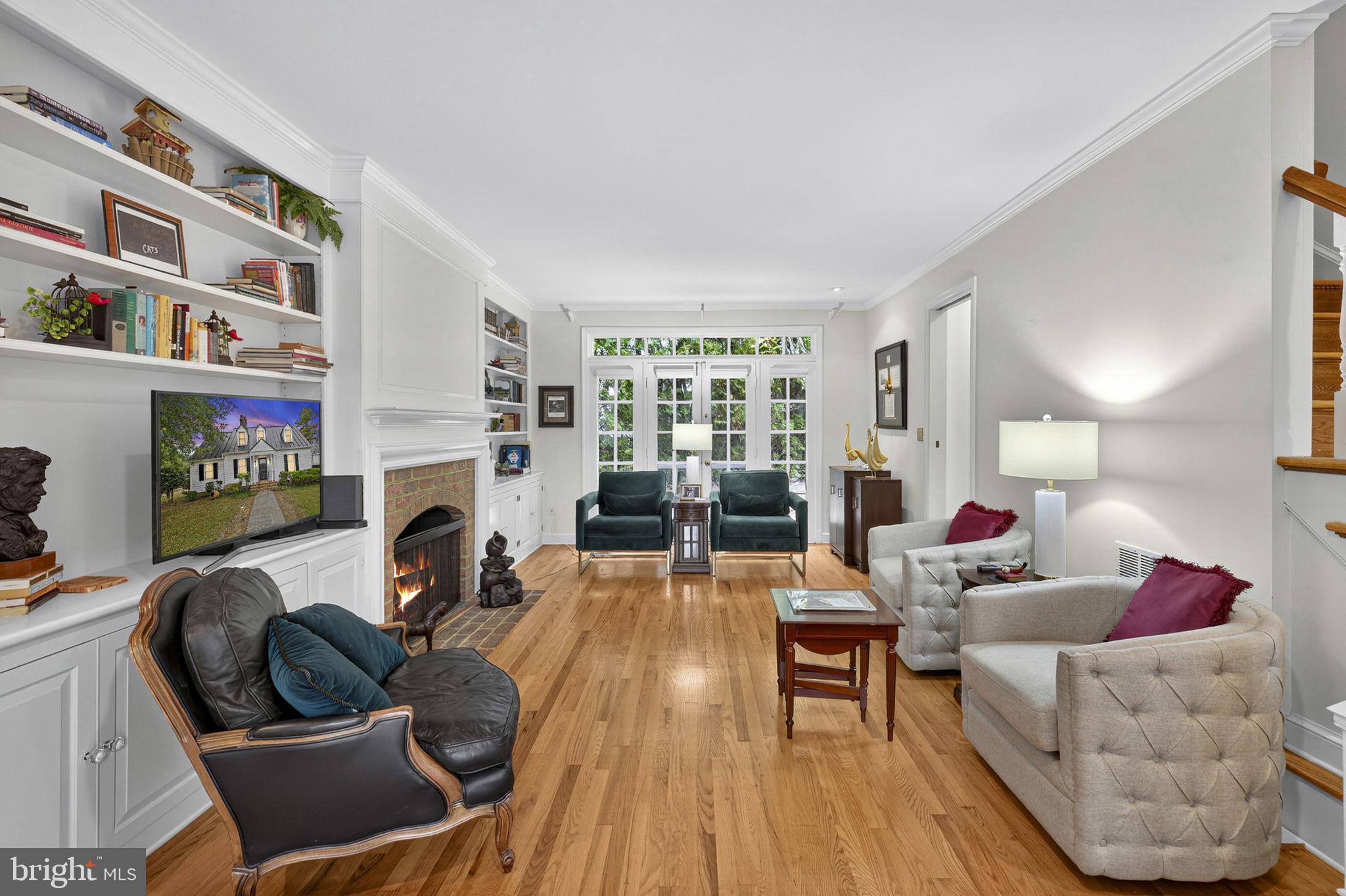 VILLAGE HAMLET - Residential