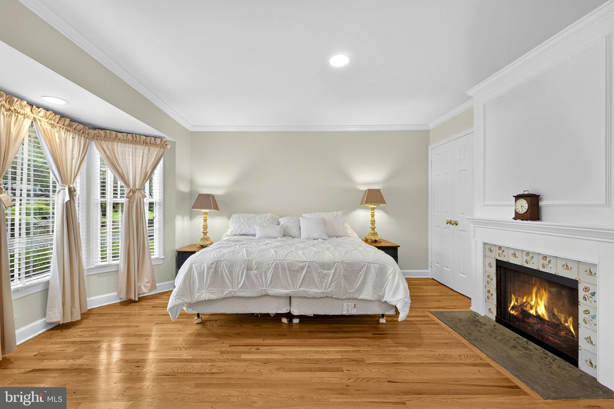 VILLAGE HAMLET - Residential