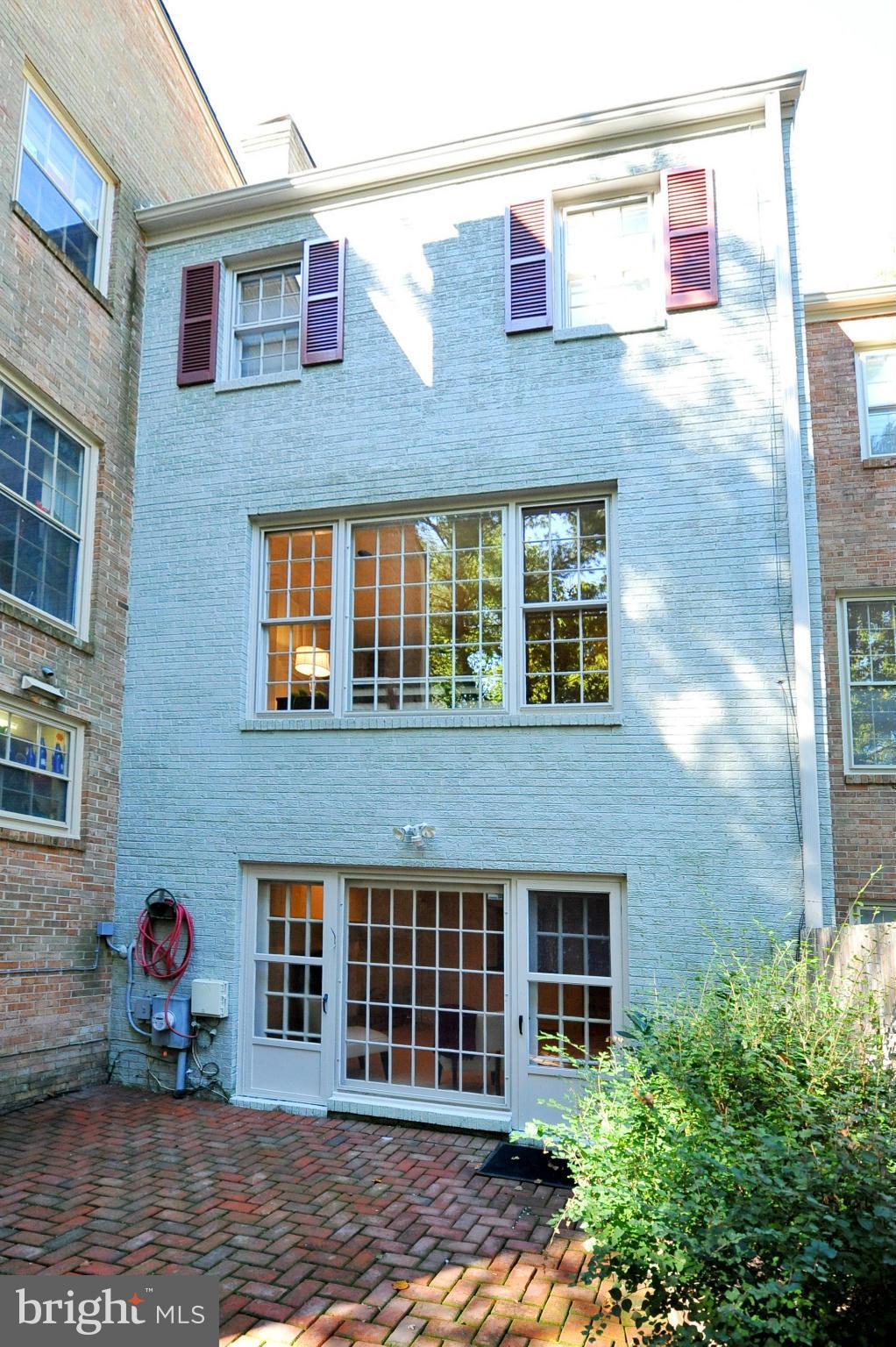 CRESTVIEW - Residential