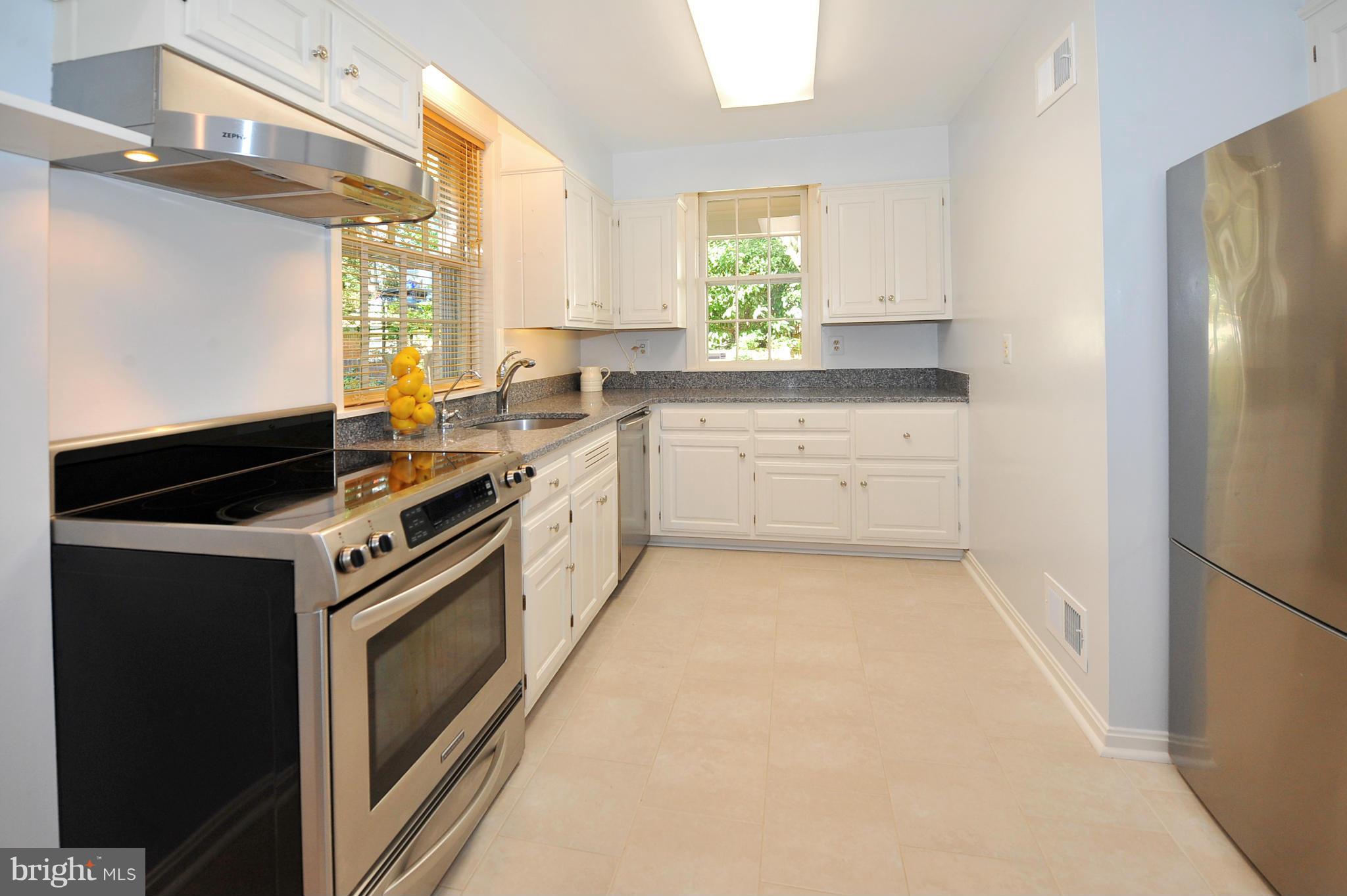 CRESTVIEW - Residential